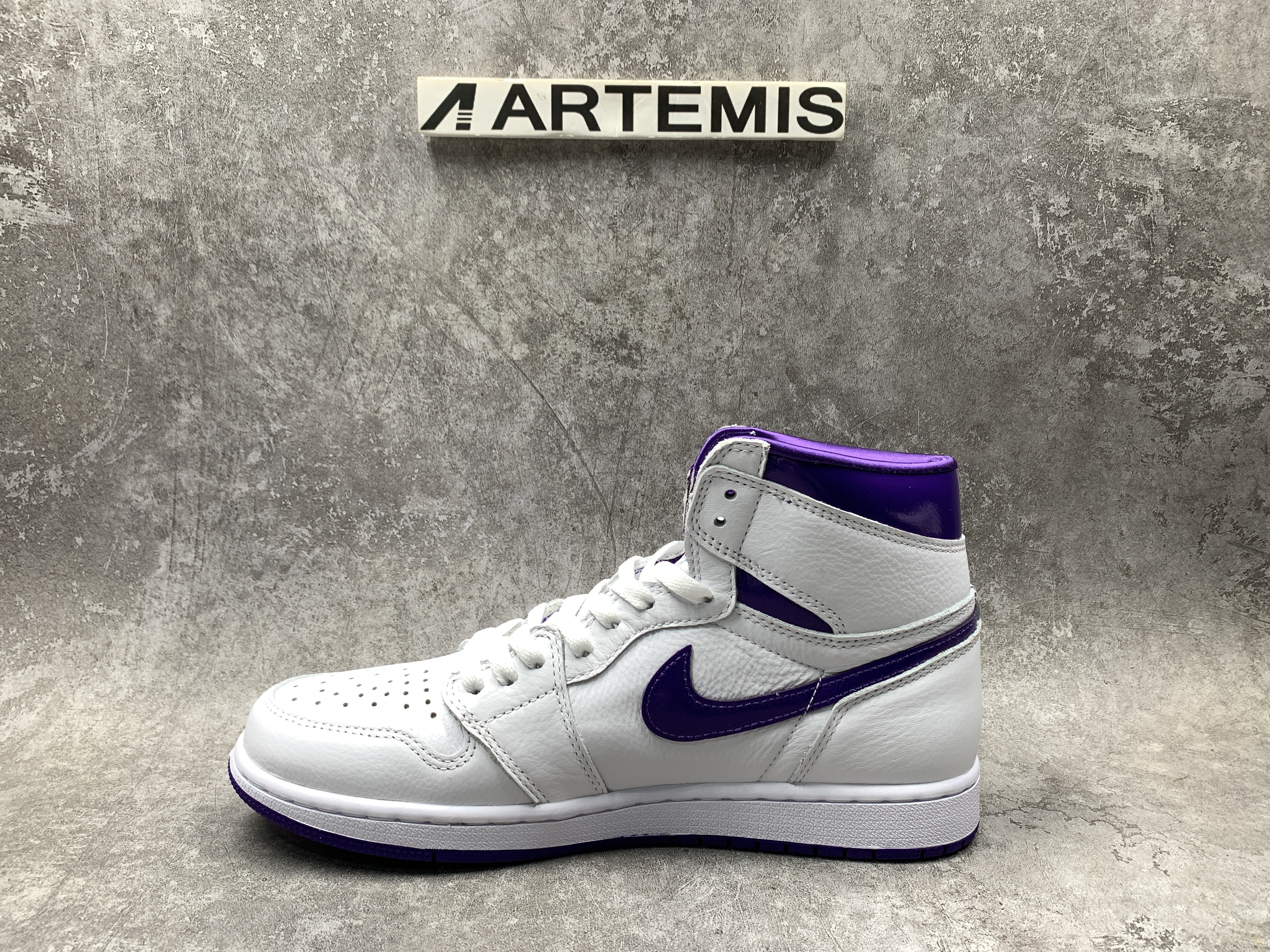 Air Jordan 1 Retro High White/Court Purple