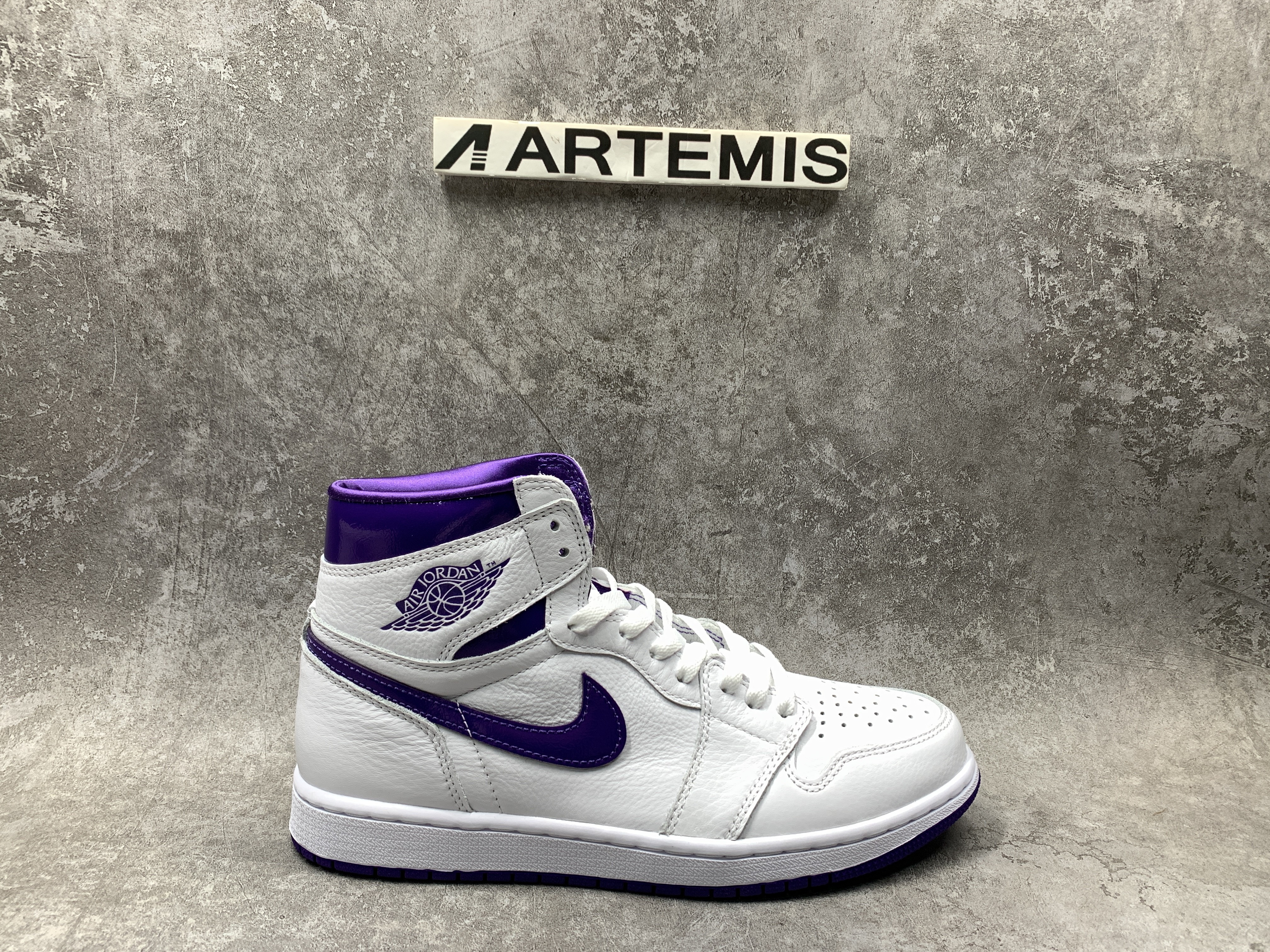 Air Jordan 1 Retro High White/Court Purple