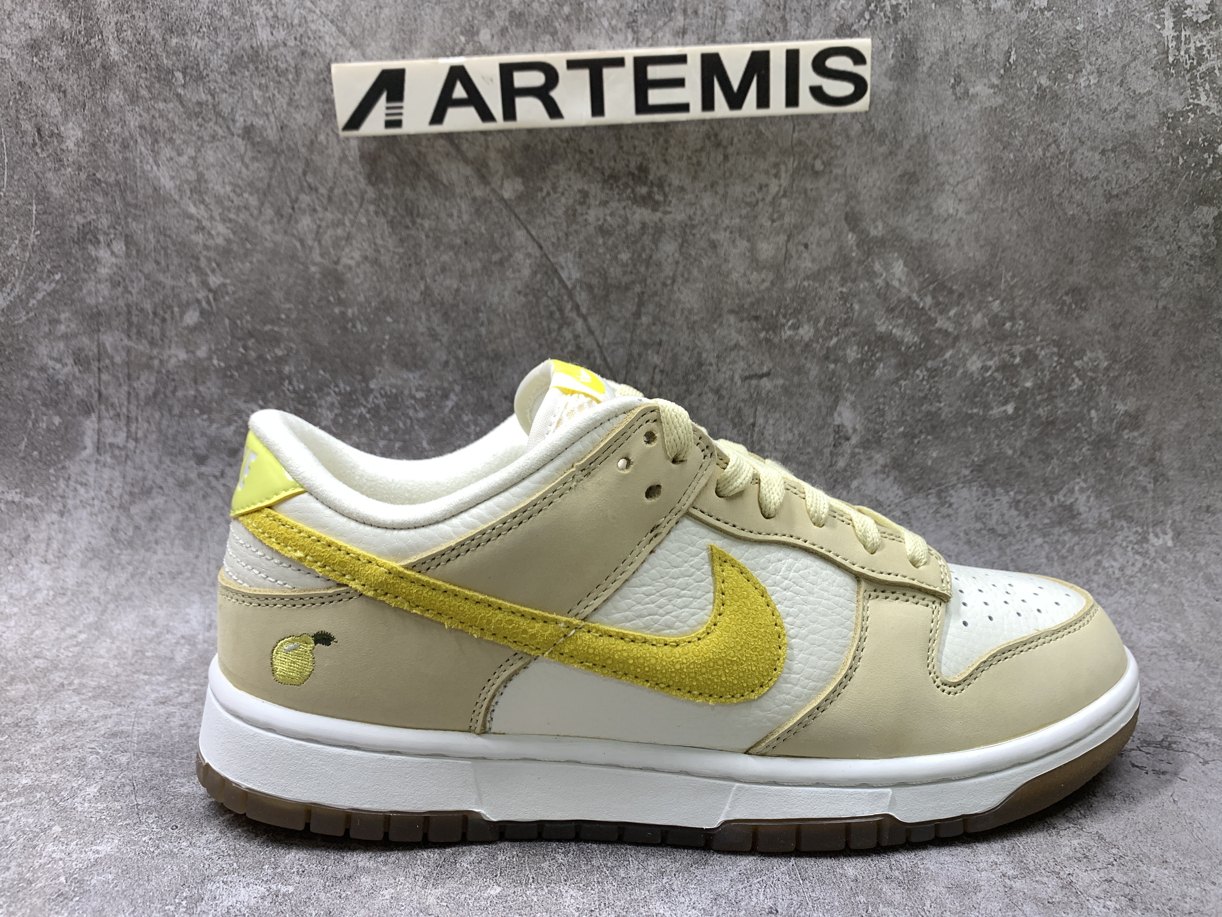 Nike Dunk Low Lemon Drop
