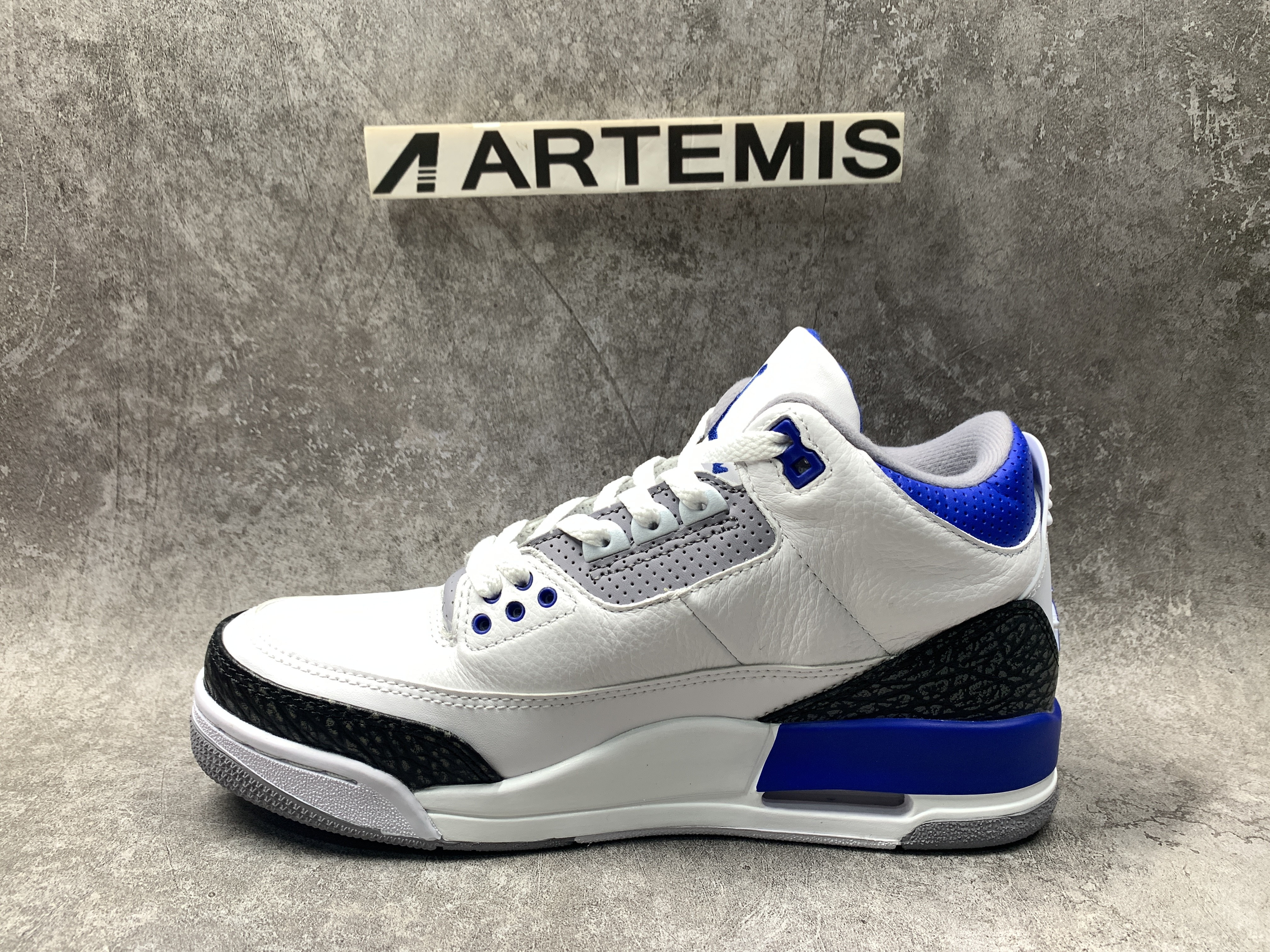 Air Jordan 3 Retro Racer Blue