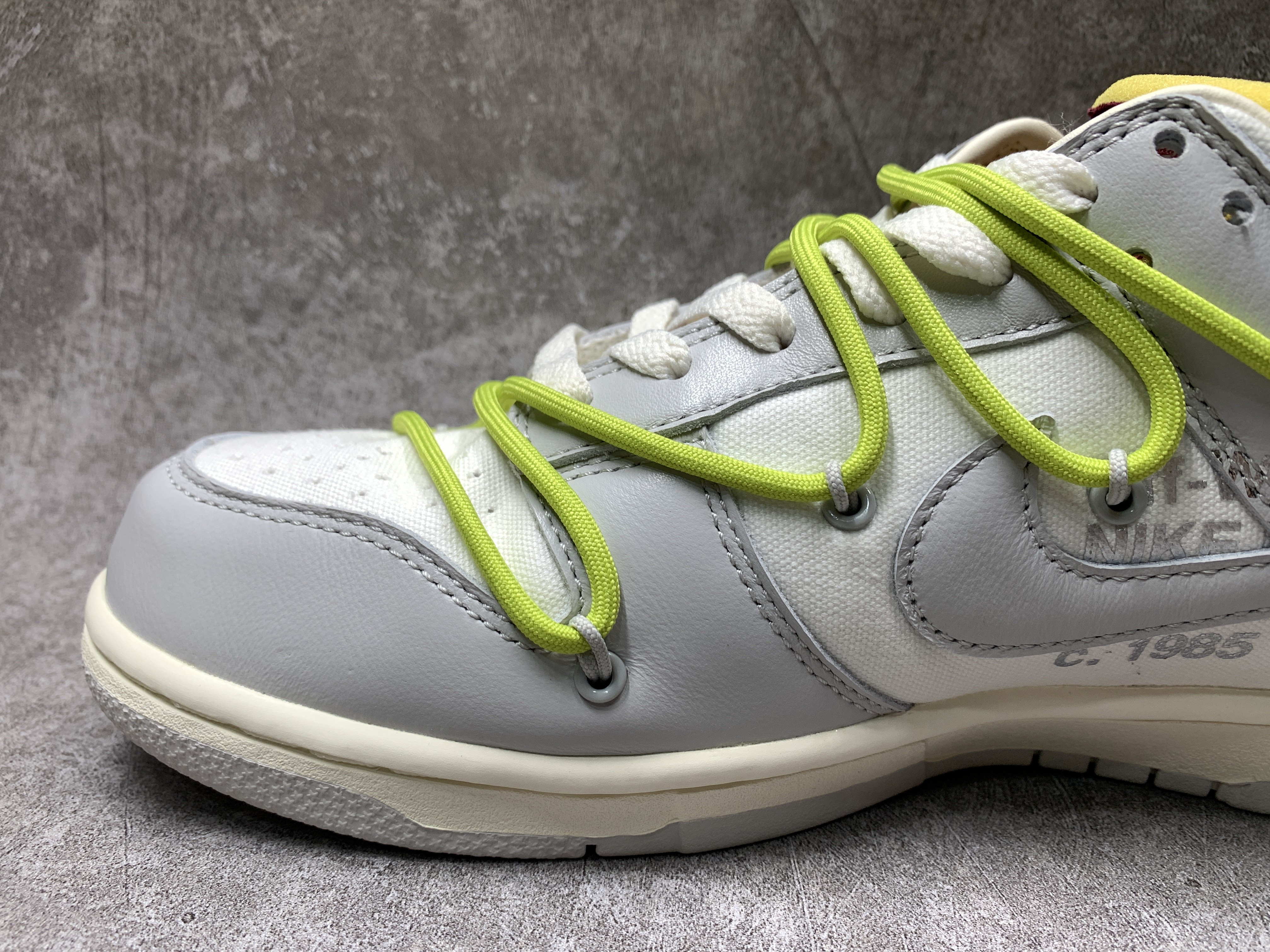 Nike Dunk Low x Off-White 08 of 50