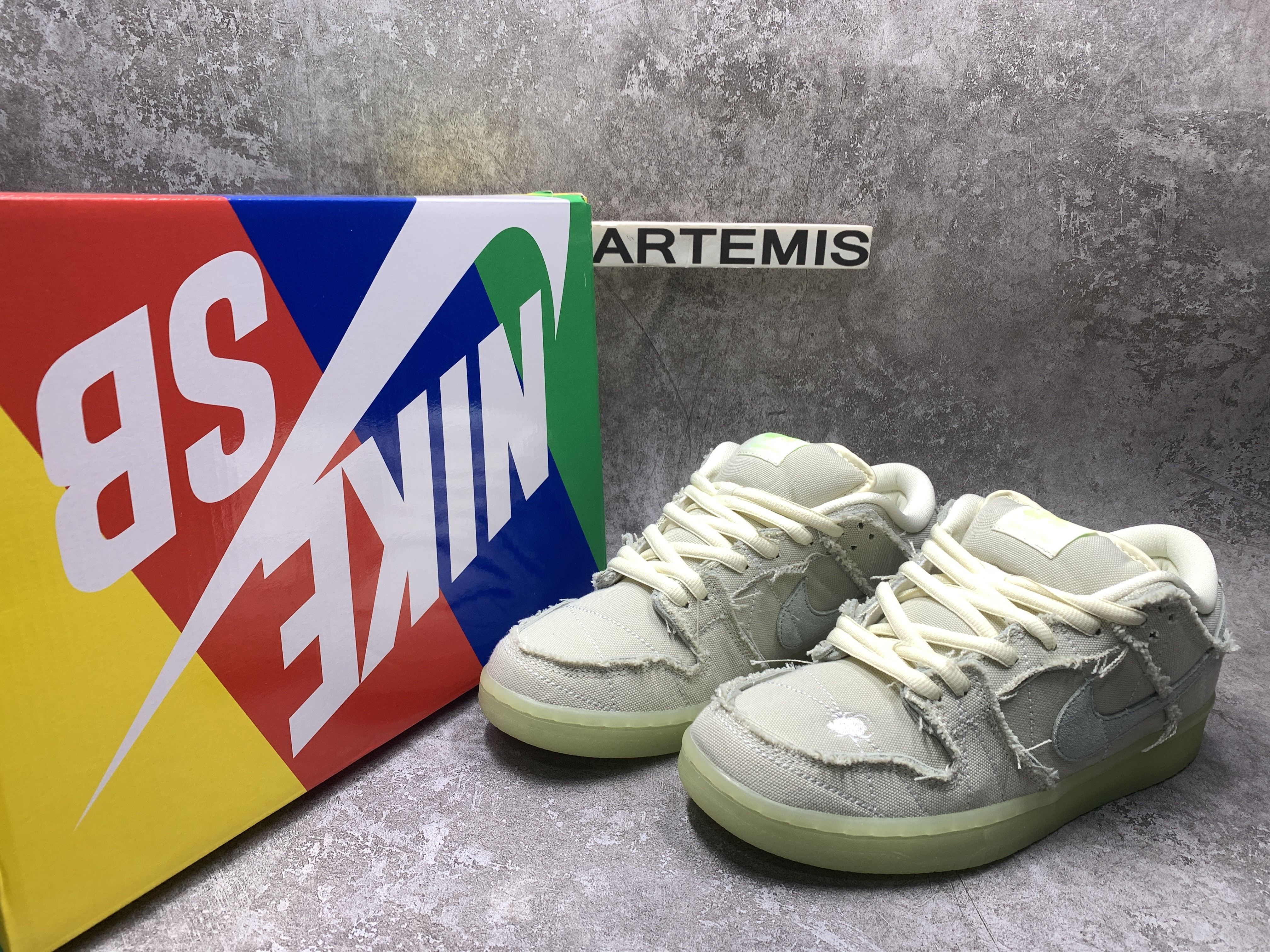 Nike SB Dunk Low Mummy