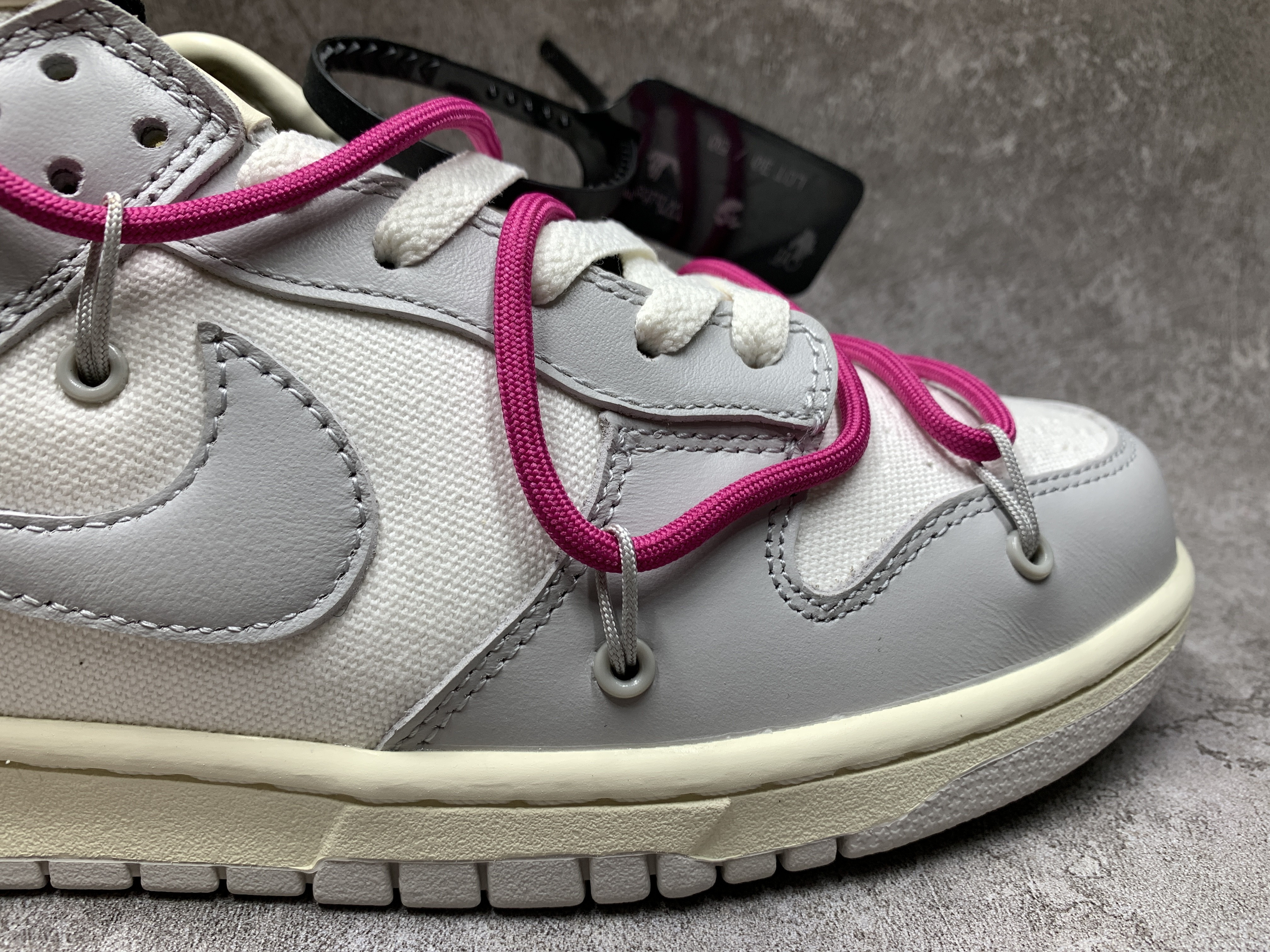 Off-White x Dunk Low Lot 30 of 50