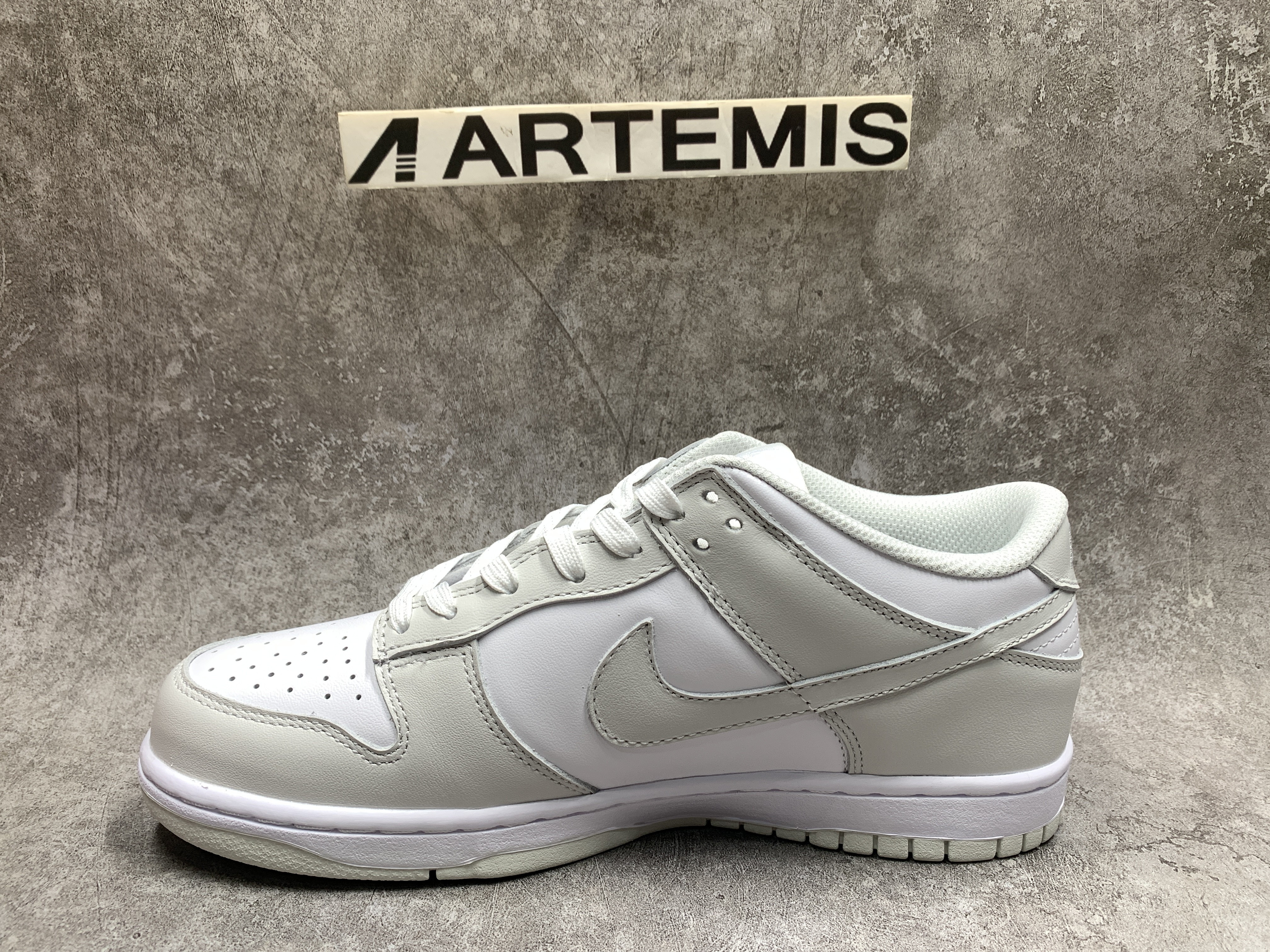 Nike Dunk Low Photon Dust