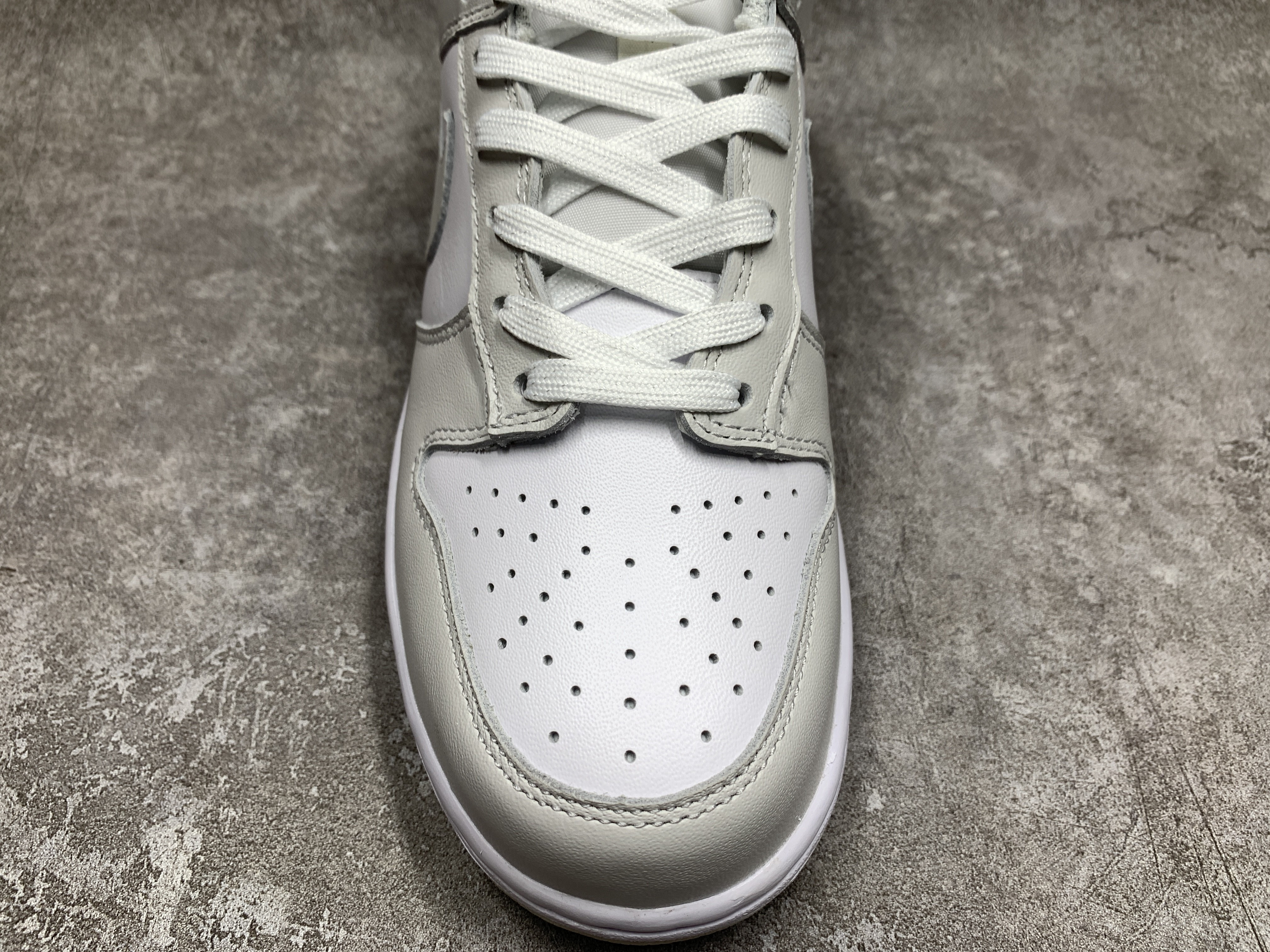 Nike Dunk Low Photon Dust