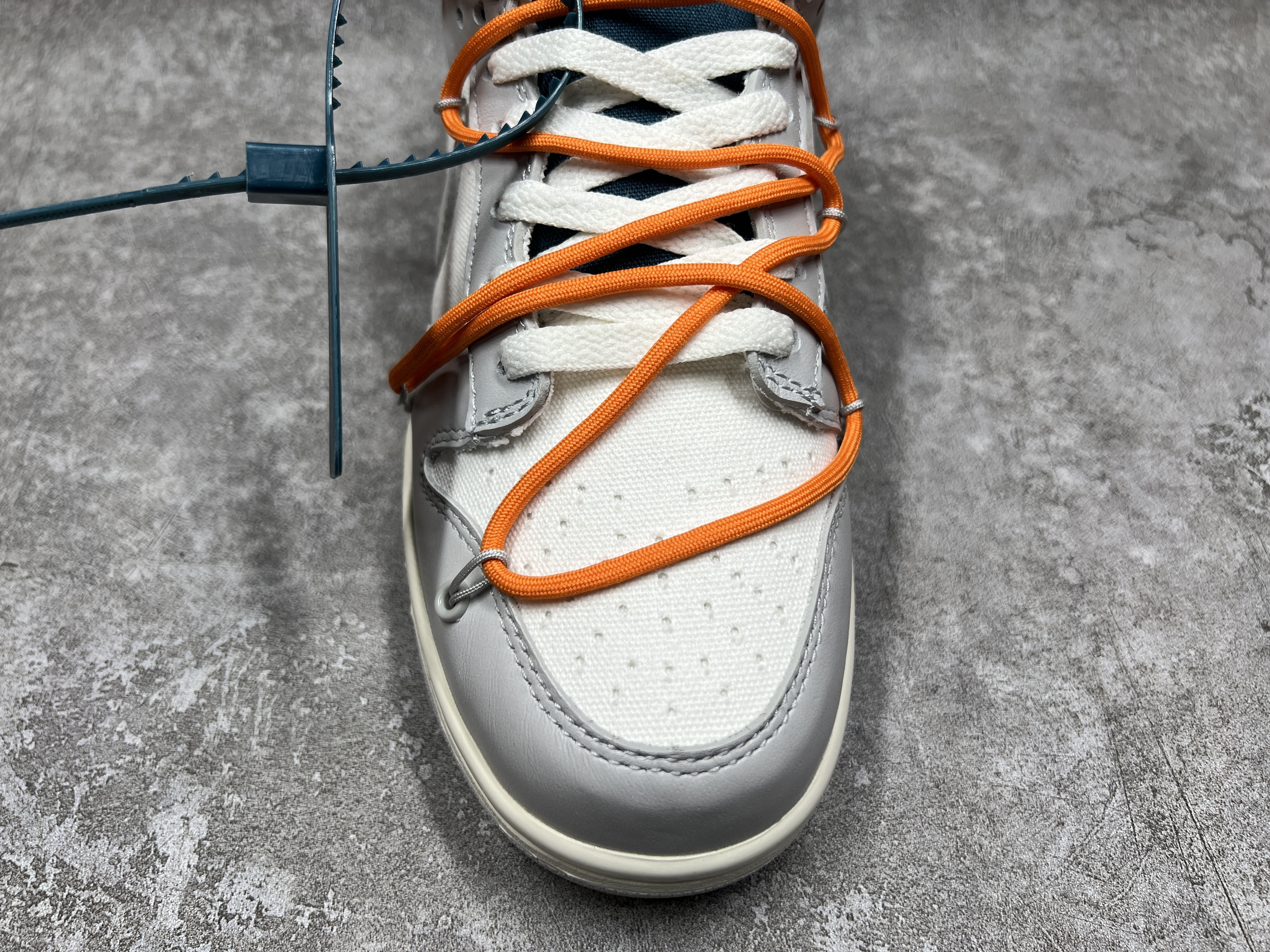 Nike Dunk Low Off-White Lot 44