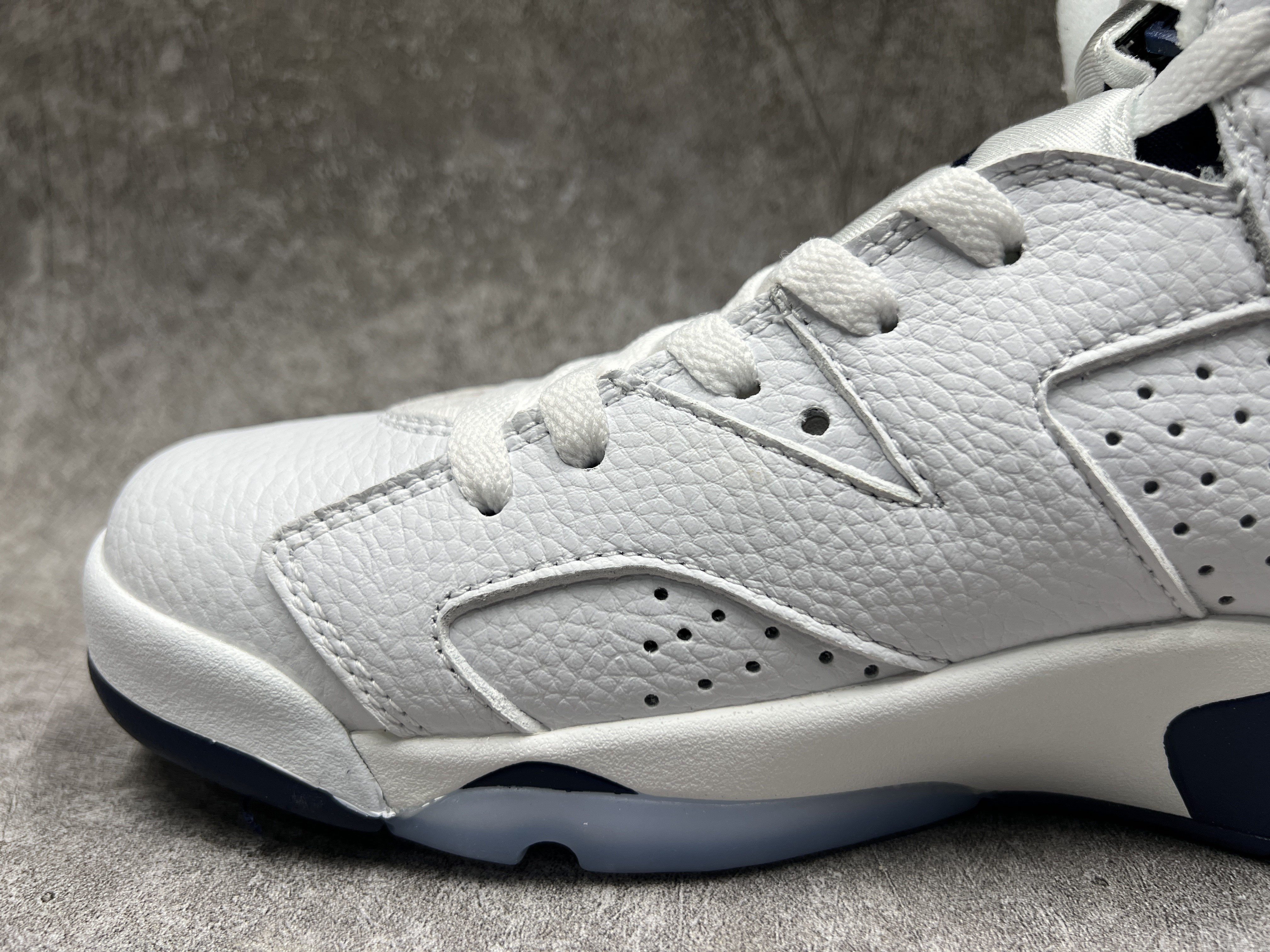 Air Jordan 6 Retro Midnight Navy