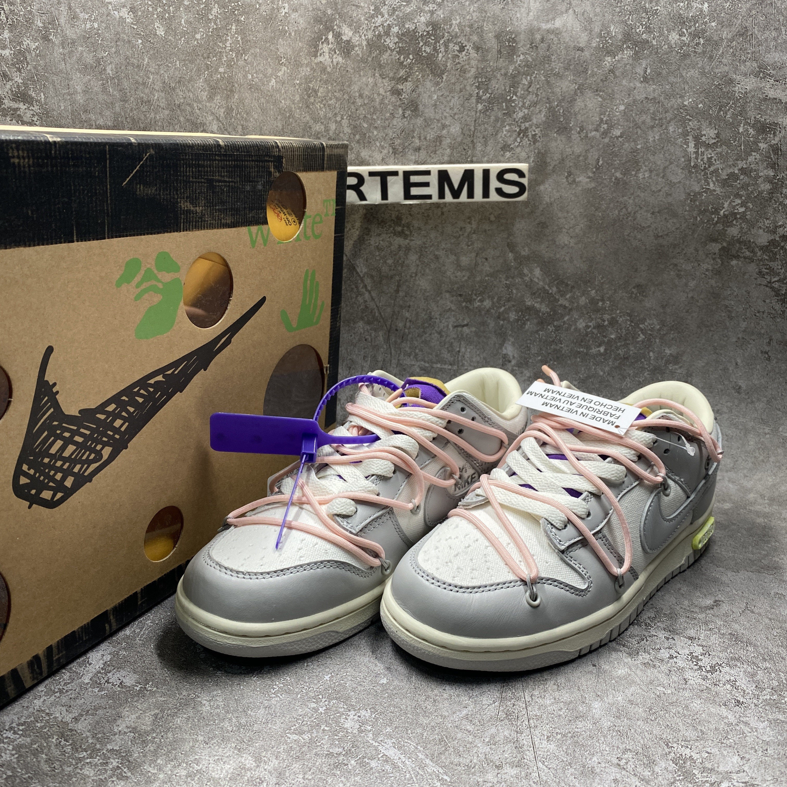 Nike Dunk Low Off-White Lot 24