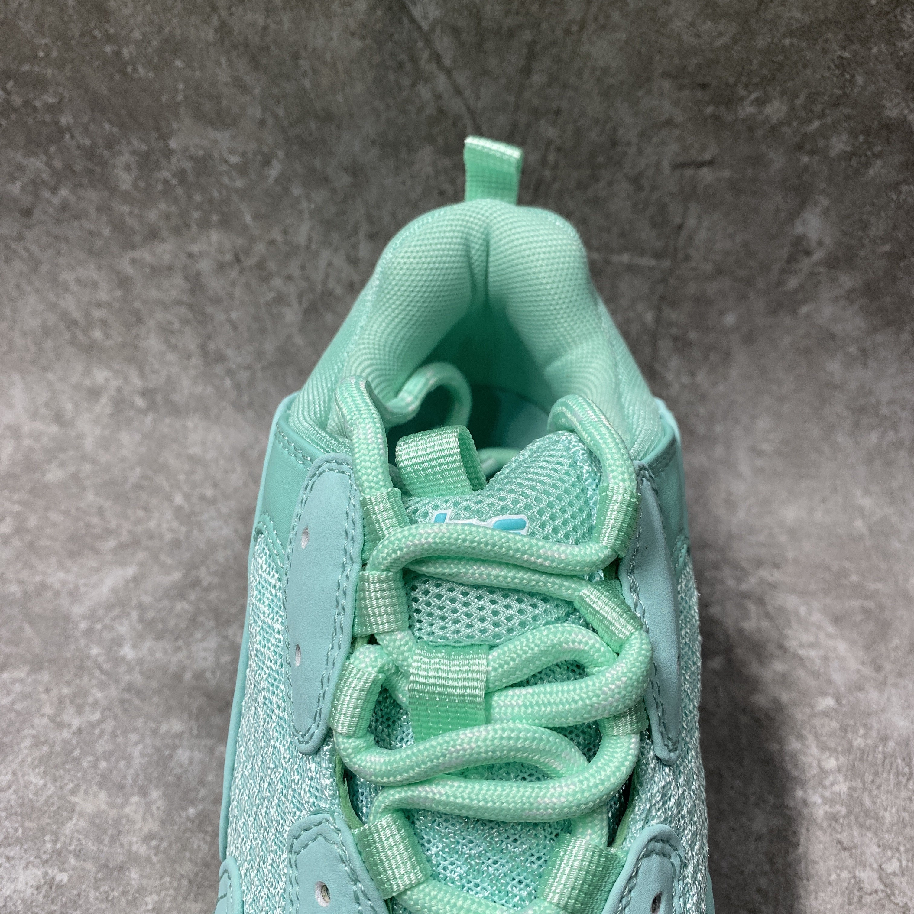 Balenciga Triple S Clear Sole Green