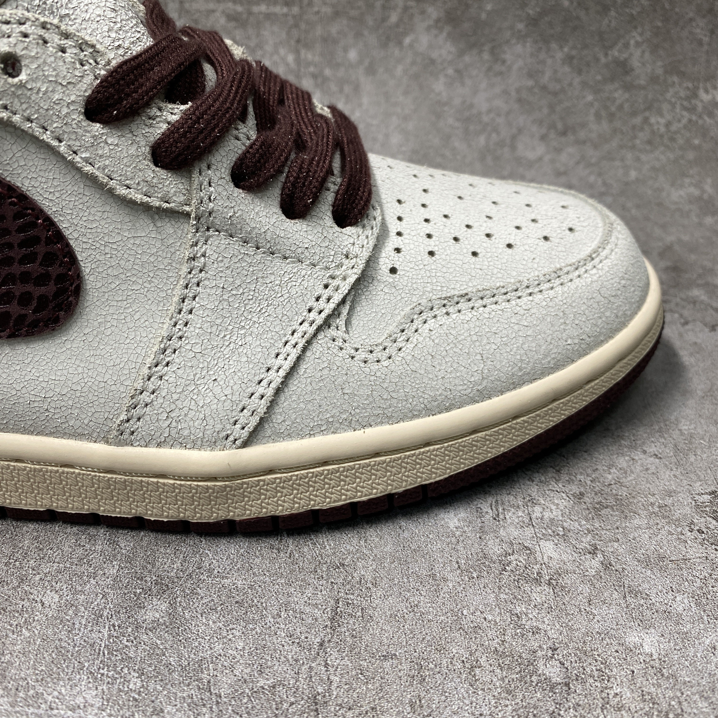 Air Jordan 1 Retro High OG A Ma Maniére