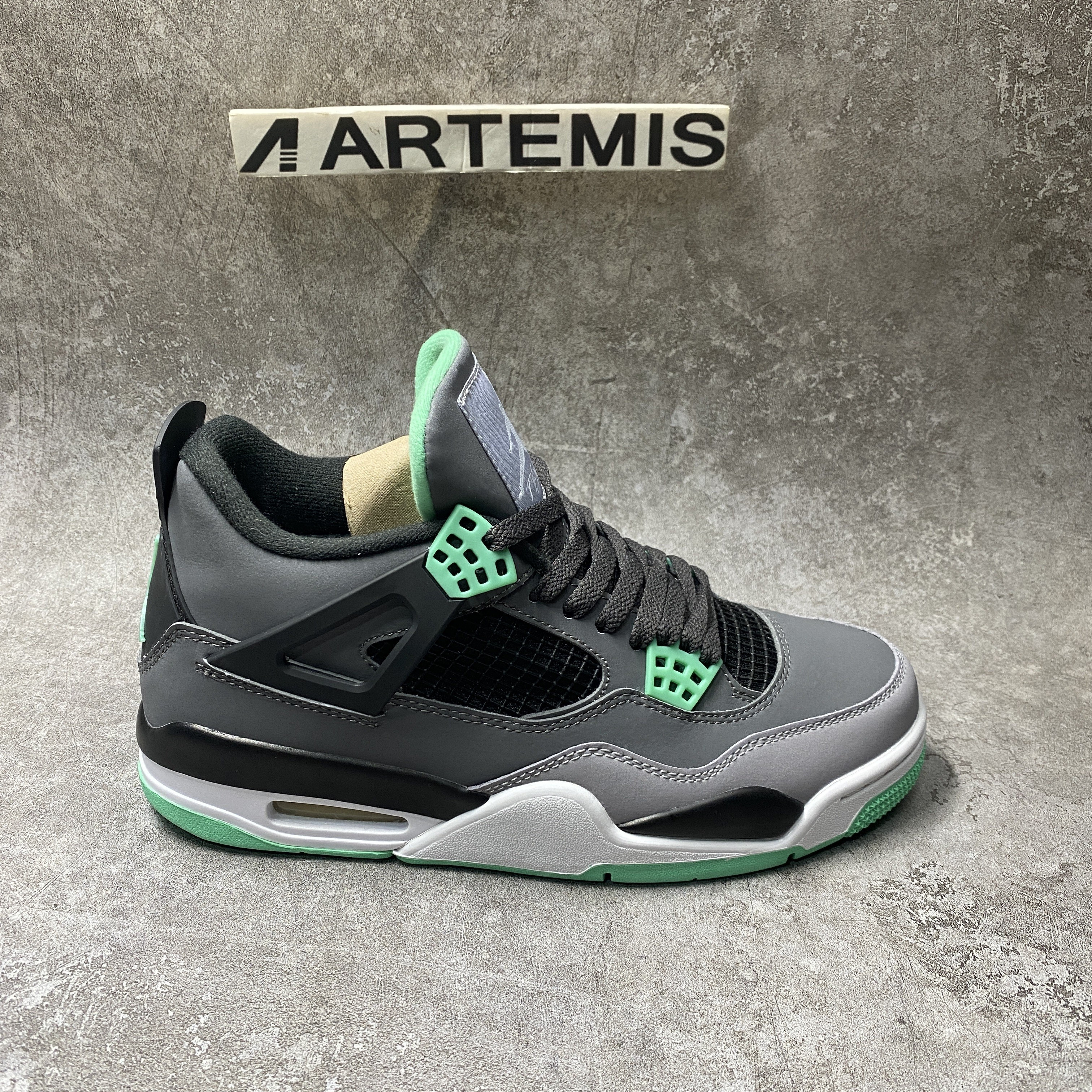 Air Jordan 4 Retro Green Glow