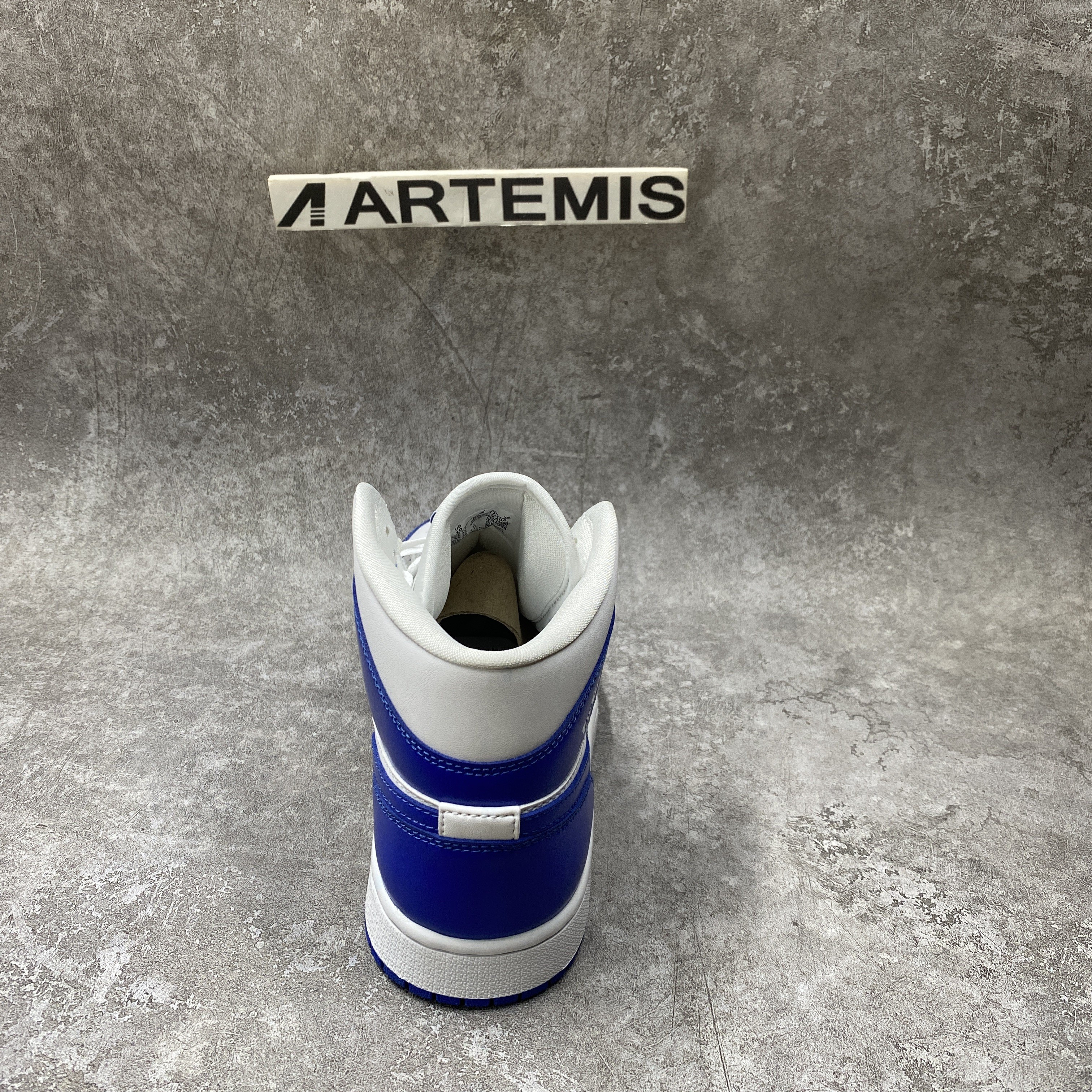 Air Jordan 1 Mid Kentucky Blue