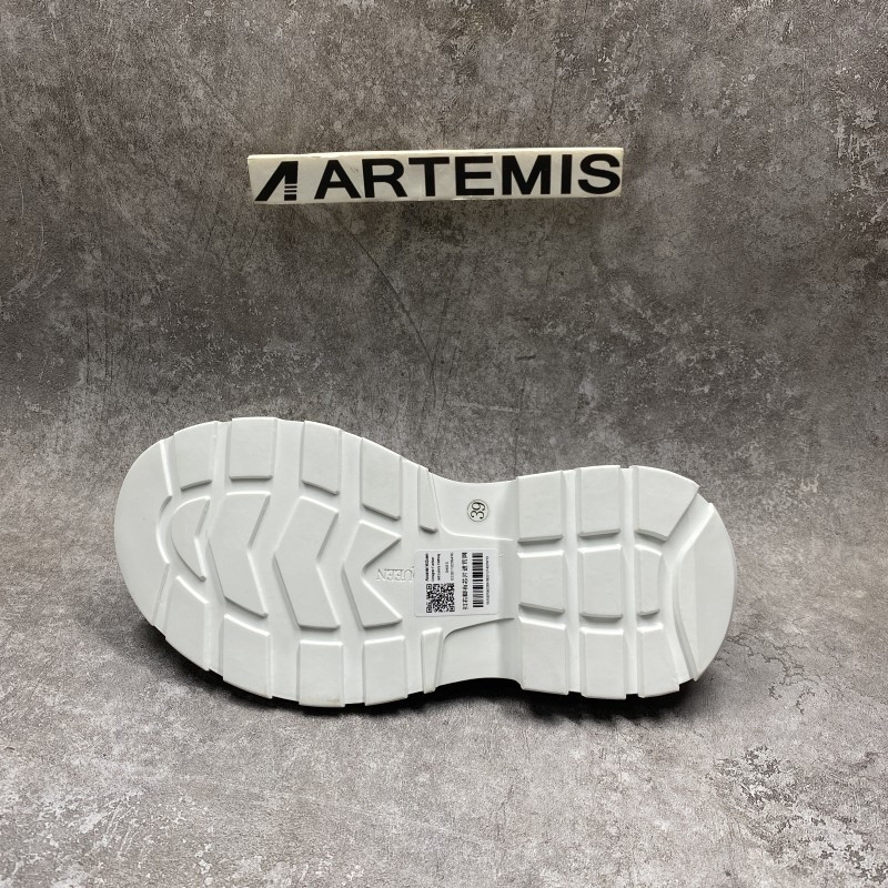 ale*d*r M*Q*en tread slick low lace up black white