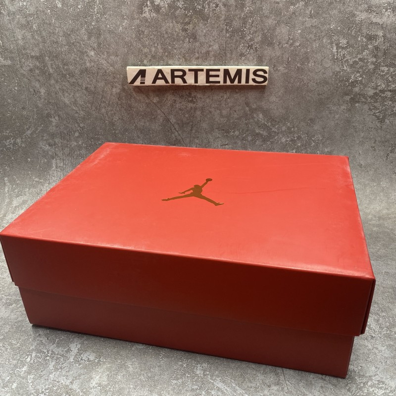 Air Jordan 4 Retro Levi
