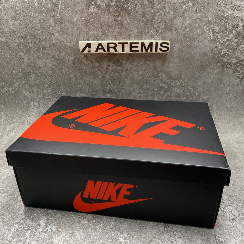 Air Jordan 1 Retro Low Chicago (2022)