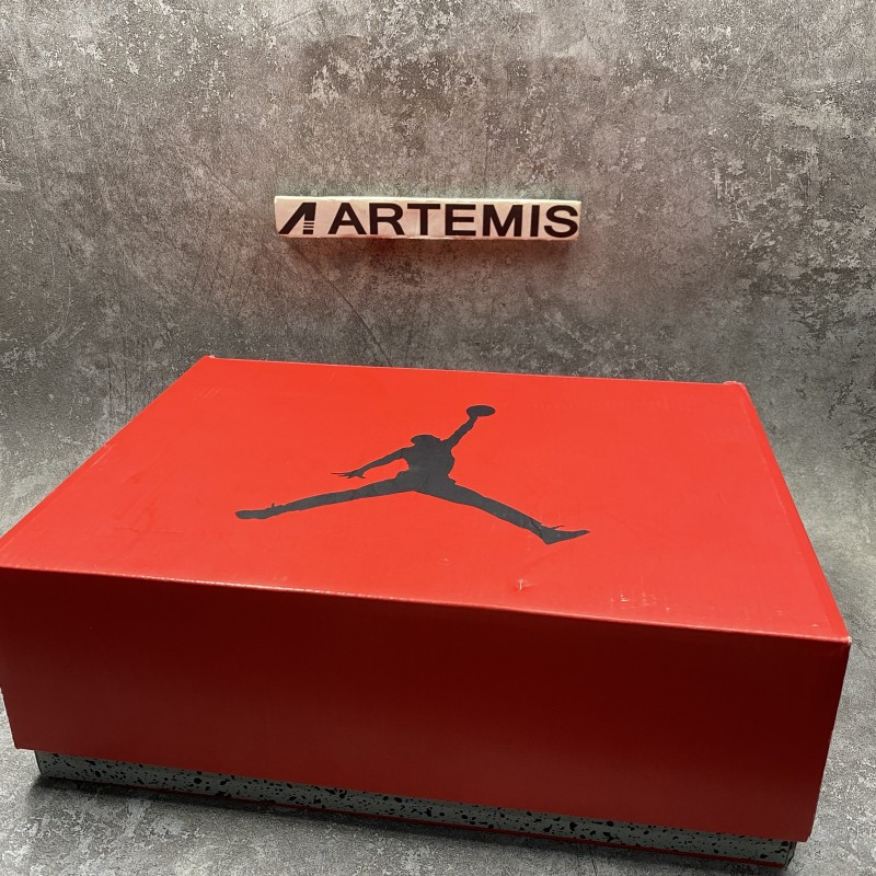 Air Jordan 6 Toro Varsity Red