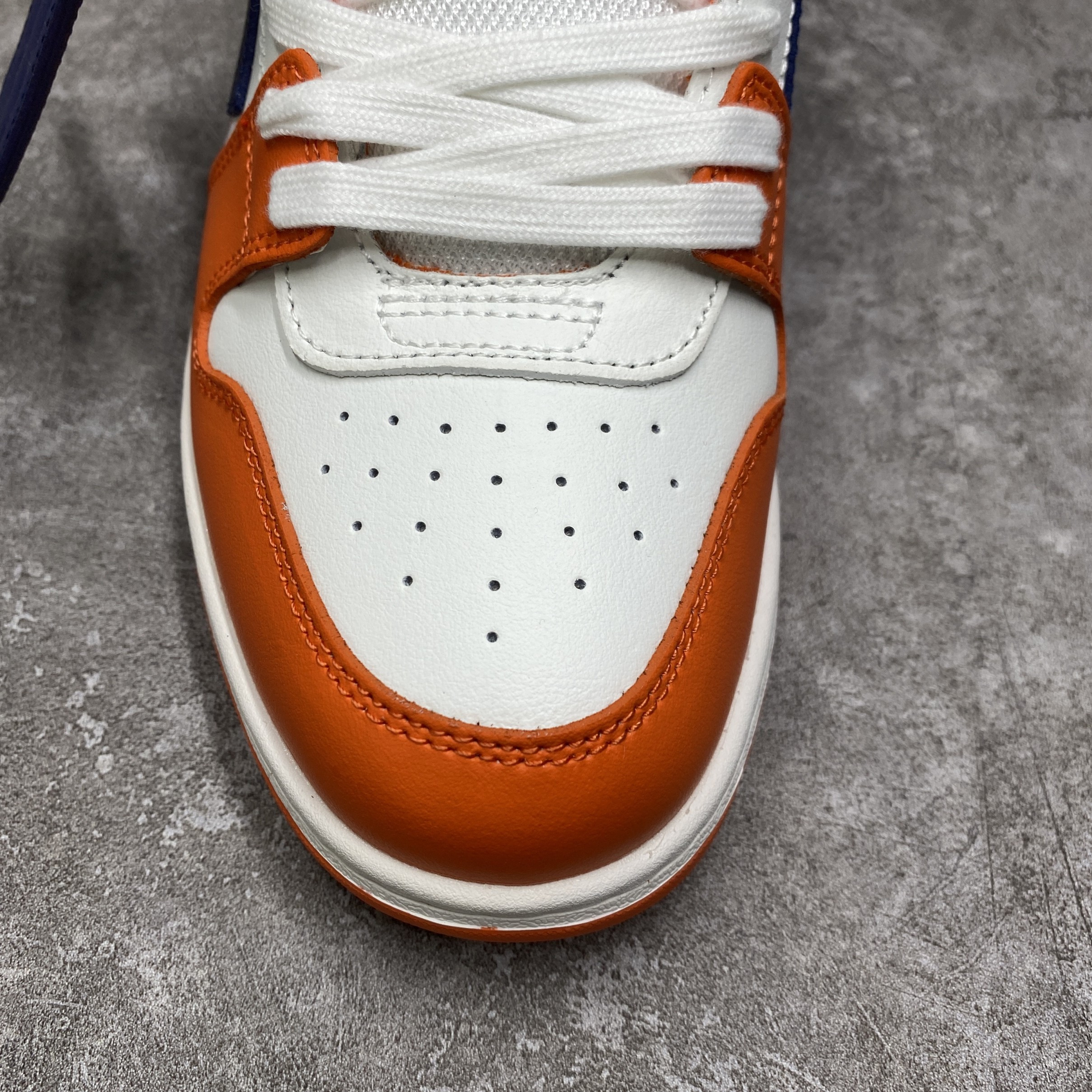 OFF-WHITE Out Of Office OOO Low Tops White Orange Blue