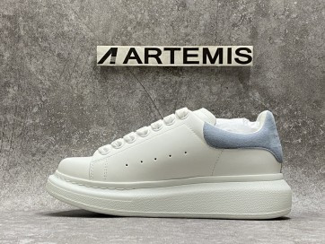 ale*d*r M*Q*en oversized light blue sneaker