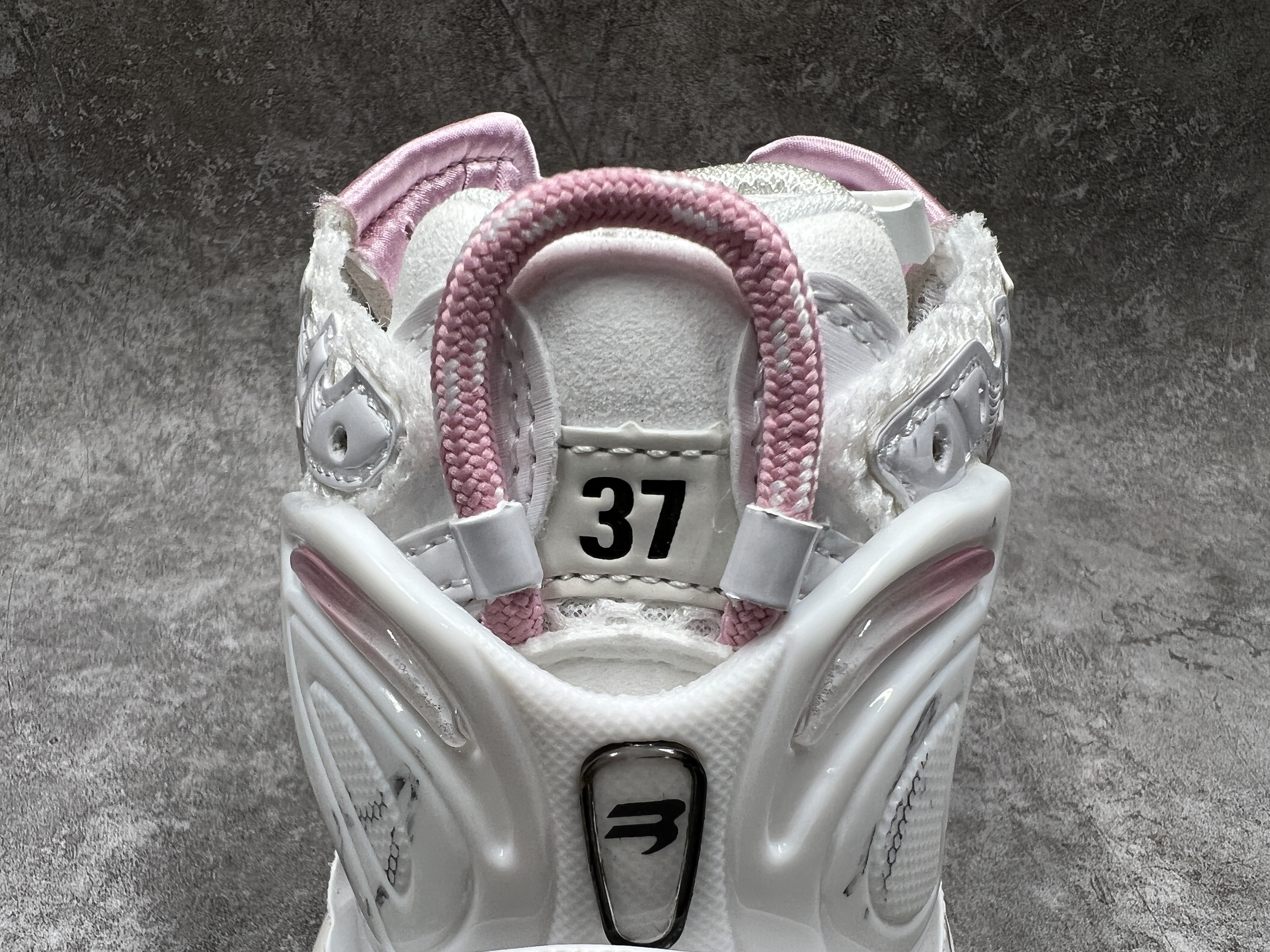 Balenciga Runner Sneaker Pink