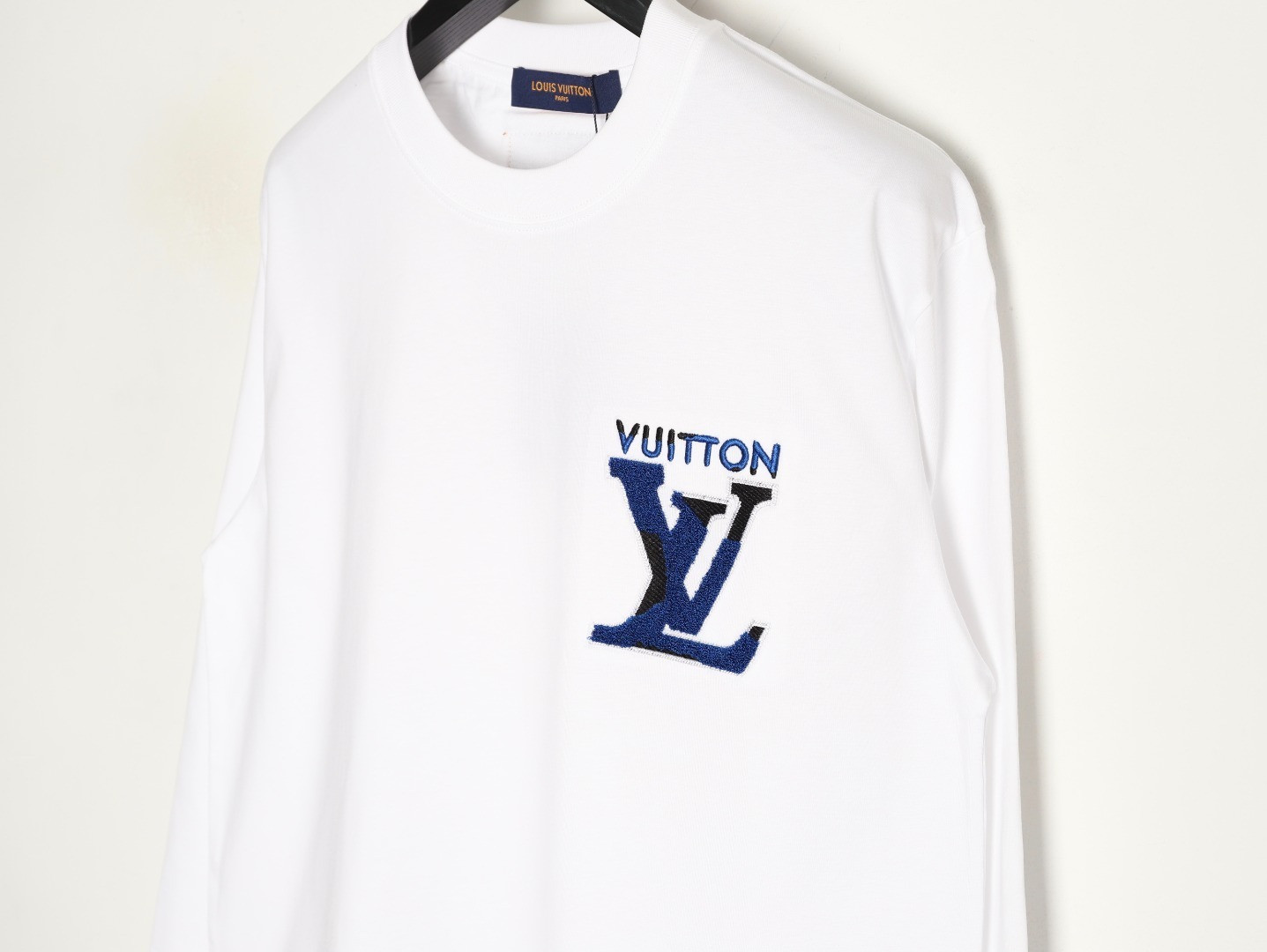 l0*is V*t0n long-sleeved t-shirt