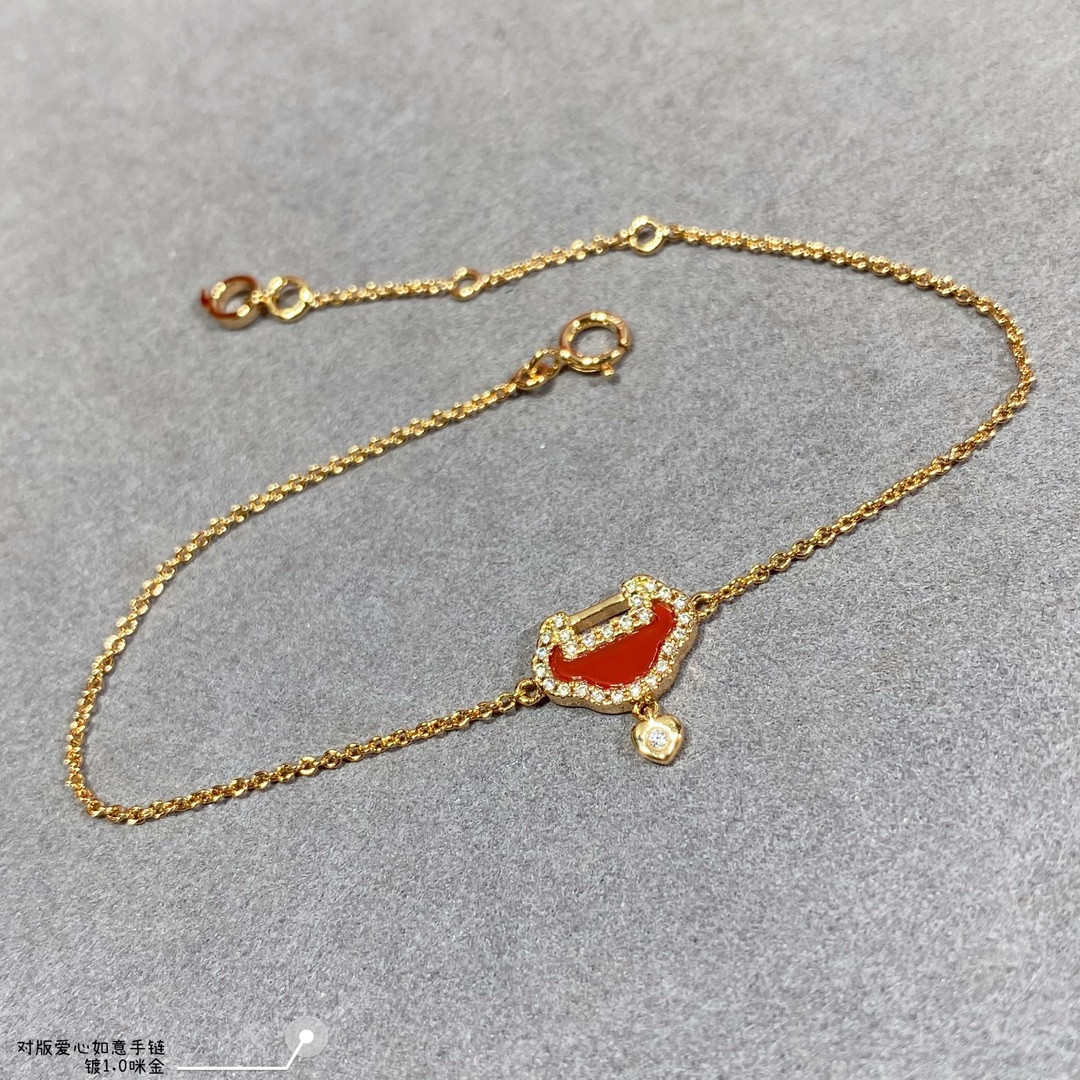 Qeelin Mini Heart-shaped Ruyi Bracelet