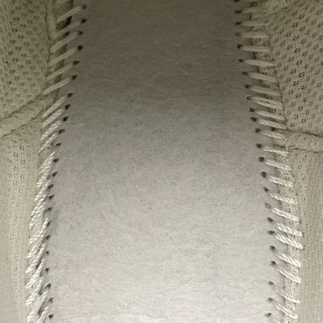 UA New Balance 1000 Angora Moonrock