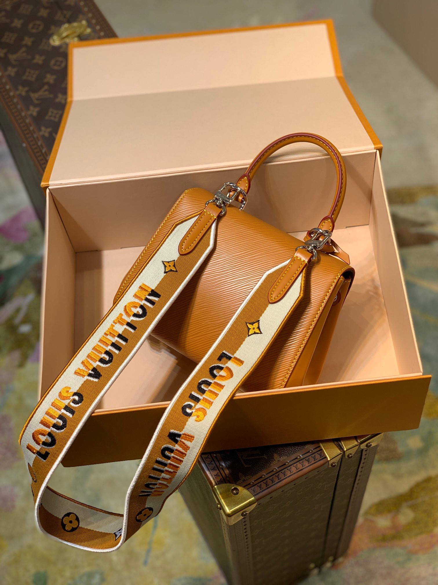 LV CLUNY MINI M58931