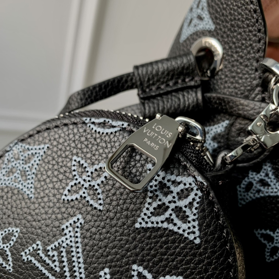 LV BELLA TOTE M59200