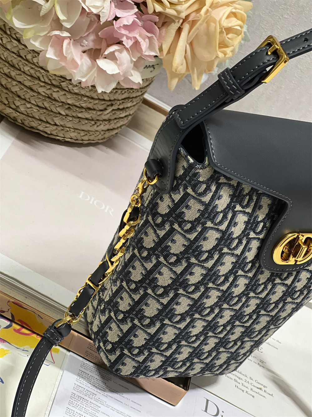 D*or 30 montaigne large chain bucket bag oblique jacquard and calfskin