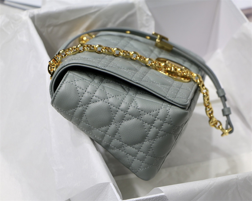 medium d*or caro bag ethereal gray S*pple cannage calfskin 25.5 x 15.5 x 8 cm