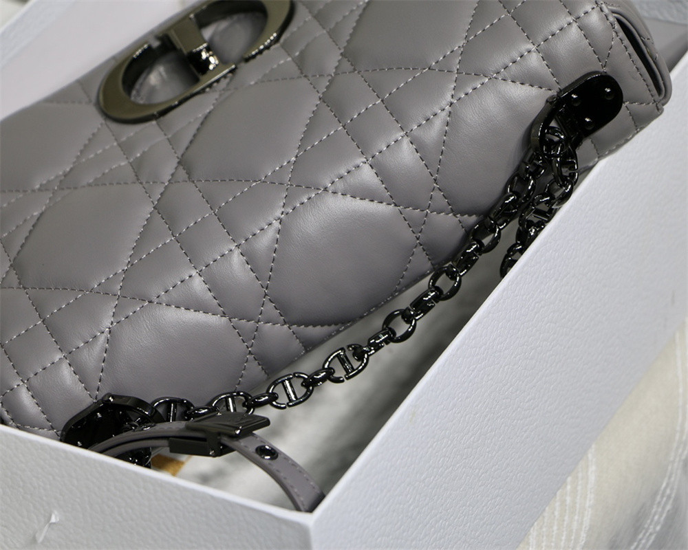 medium d*or caro bag grey S*pple cannage calfskin with silver hardware 25.5 x 15.5 x 8 cm