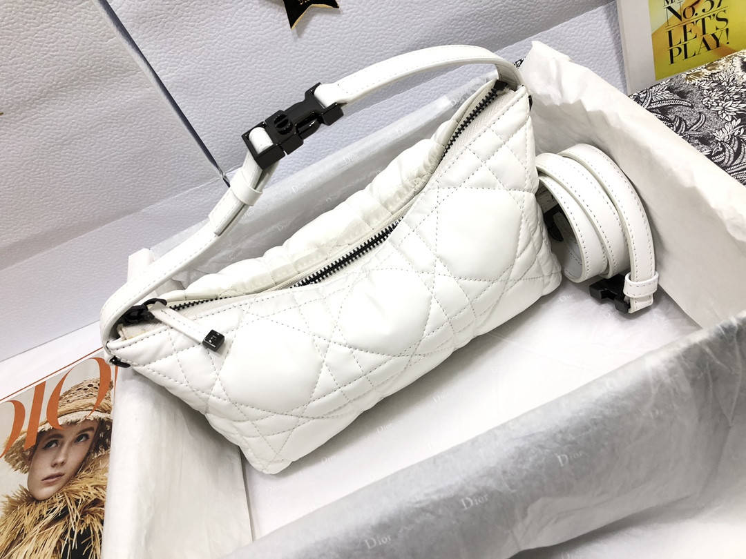 medium D*or travel nomad pouch