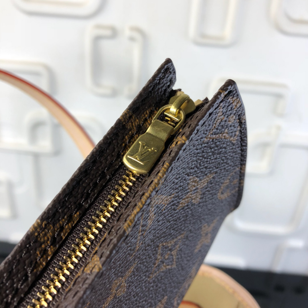 LV PETIT BUCKET M42238