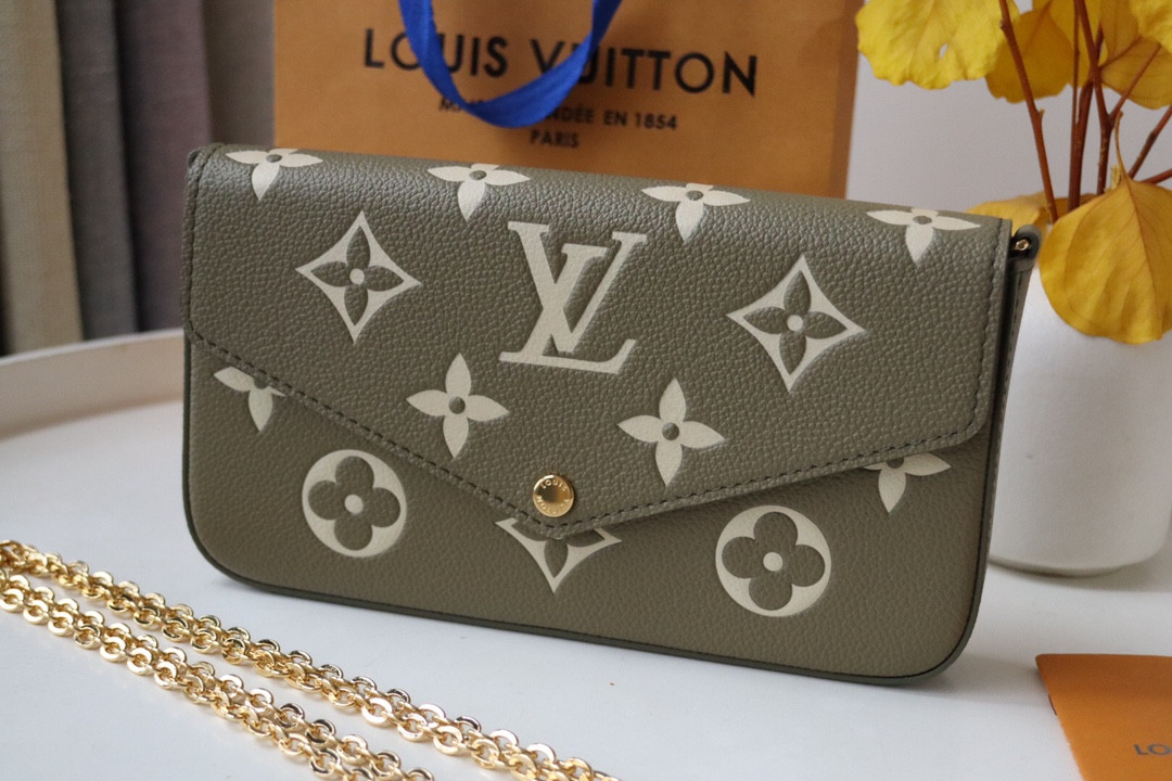 LV FÉLICIE POCHETTE M69977