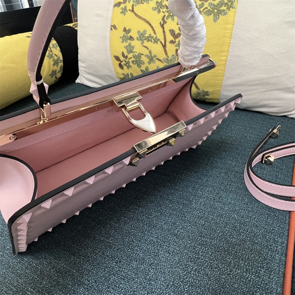 Va1e*ntin0 garavani rockstud23 smooth calfskin handbag pink