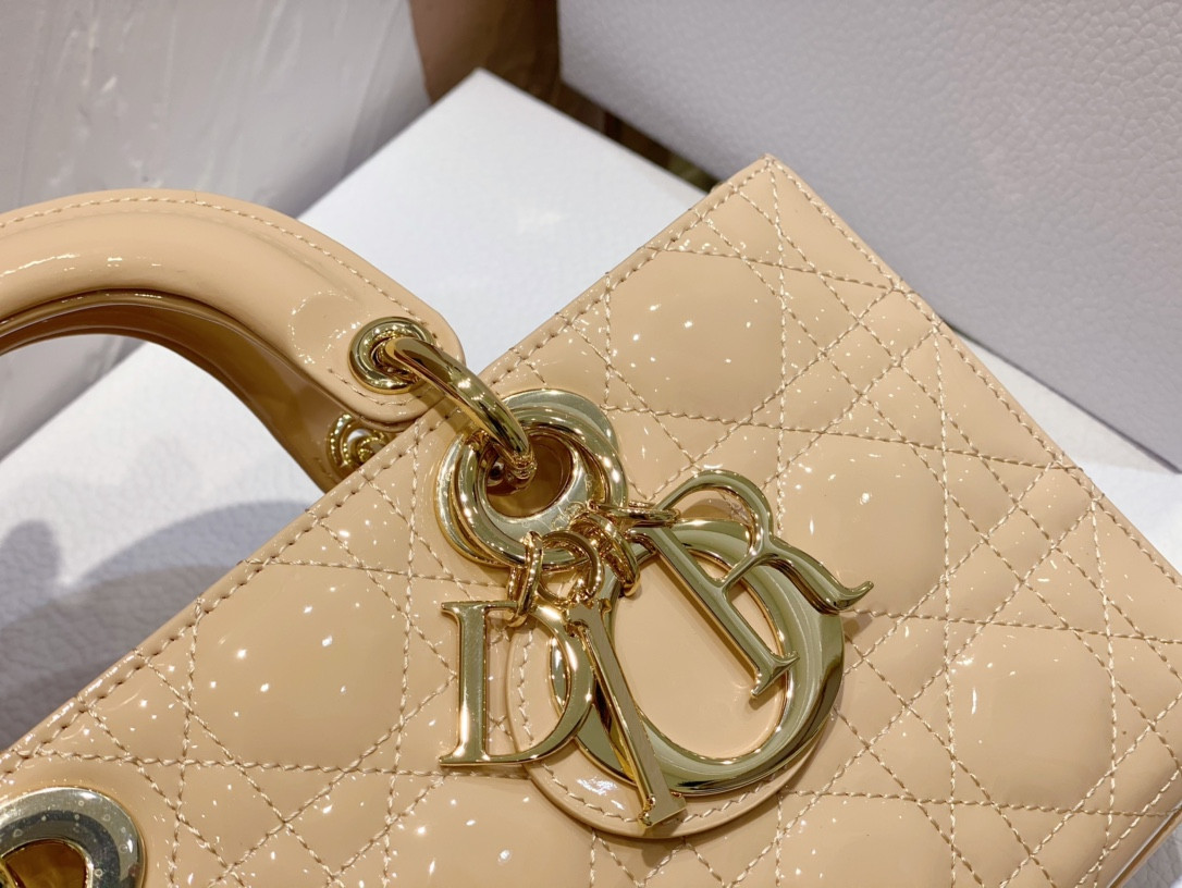 D*or small lady d-joy bag biscuit patent