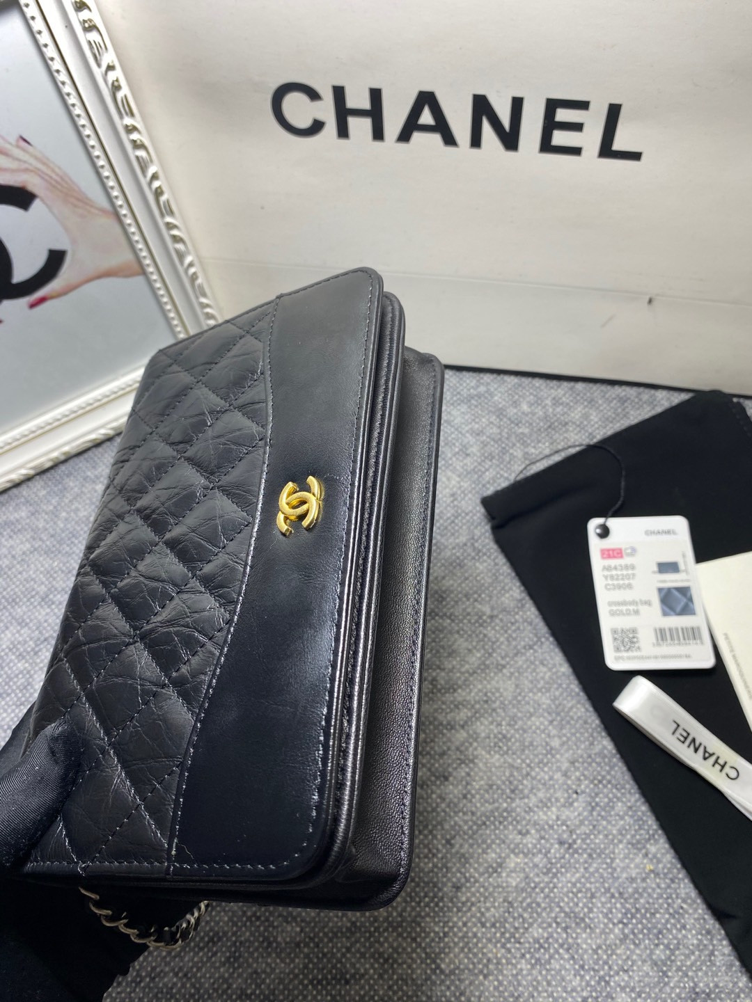 Ch*el gabrielle woc black 12.3 x 19.2 x 3.5cm