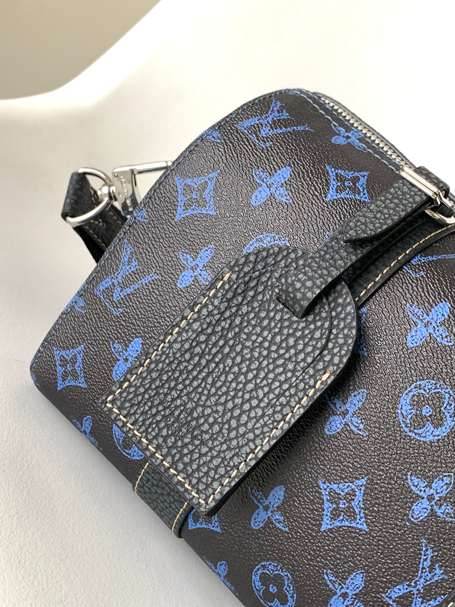 l0*is V*t0n keepall bandoulière 25 m46339 9.8 x 5.9 x 4.3 inches