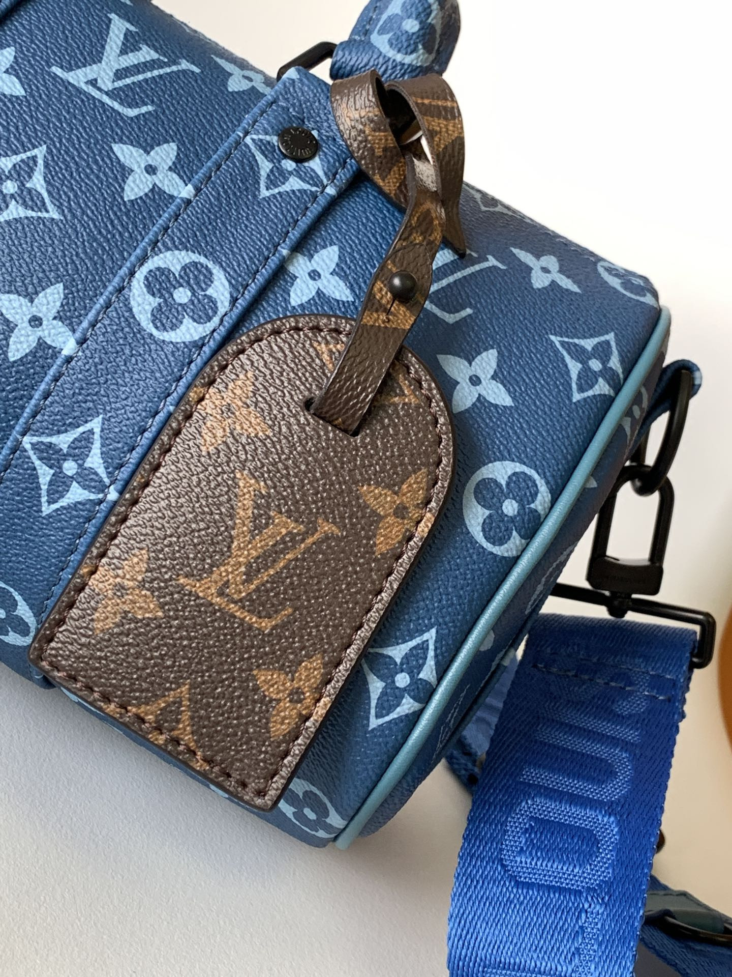 l0*is V*t0n keepall bandoulière 25 m46803 9.8 x 5.9 x 4.3 inches