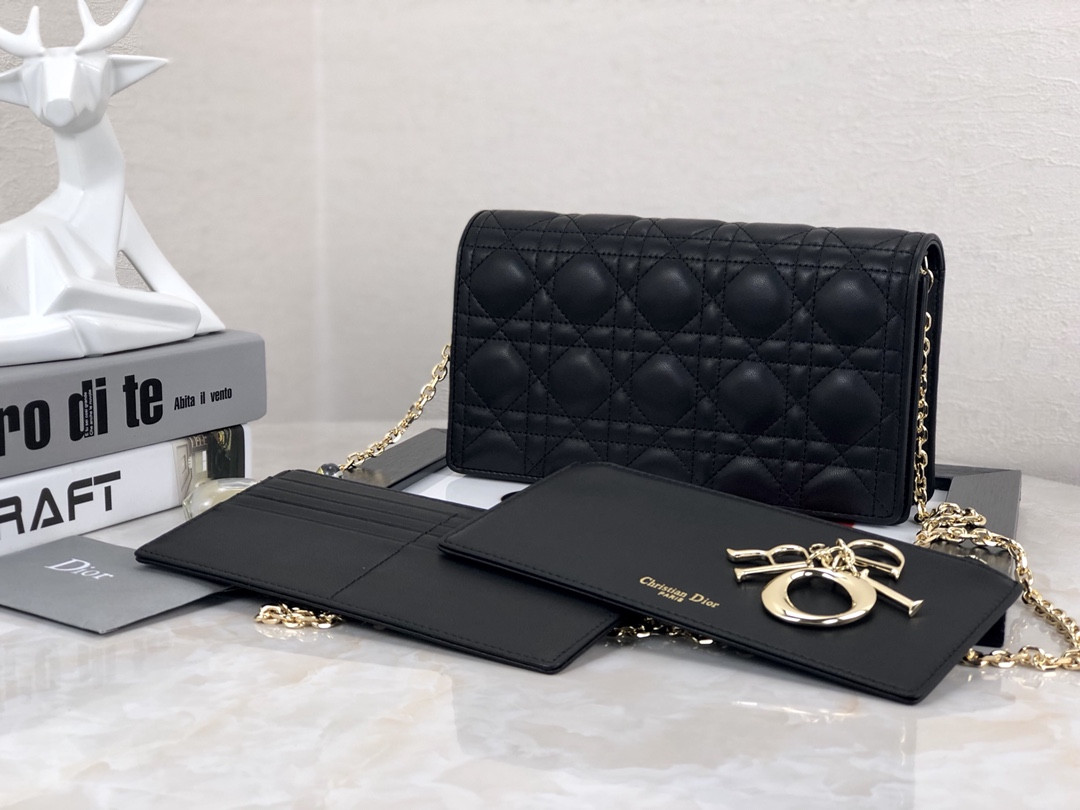 lady D*or pouch black cannage 8.5 x 4.5 x 1 inches
