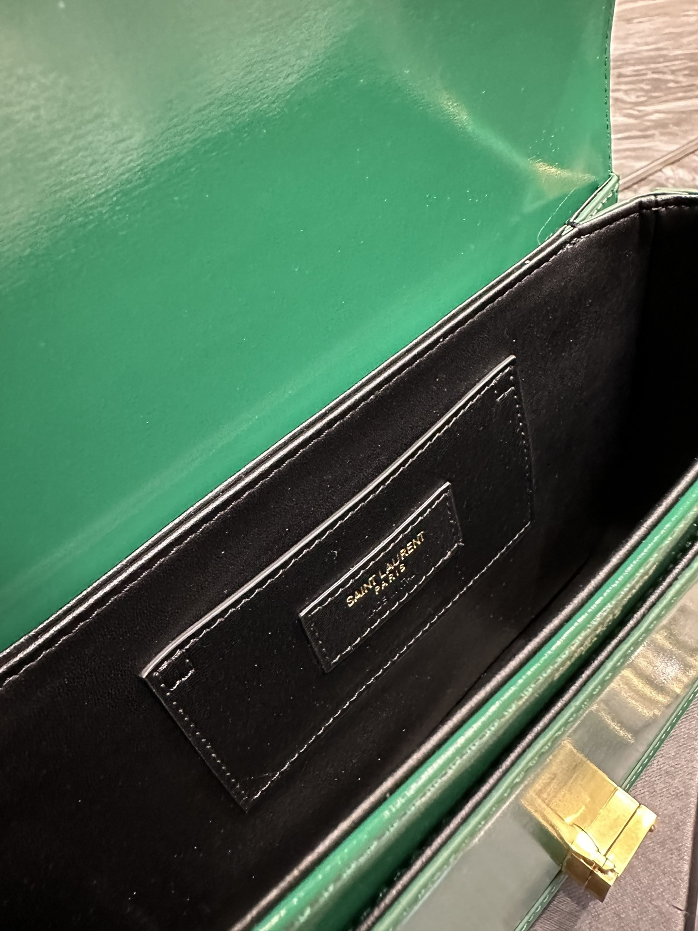 y*l solferino medium satchel in box Sa**t Lau*nt green 9.1 x 6.3 x 2.4 inches