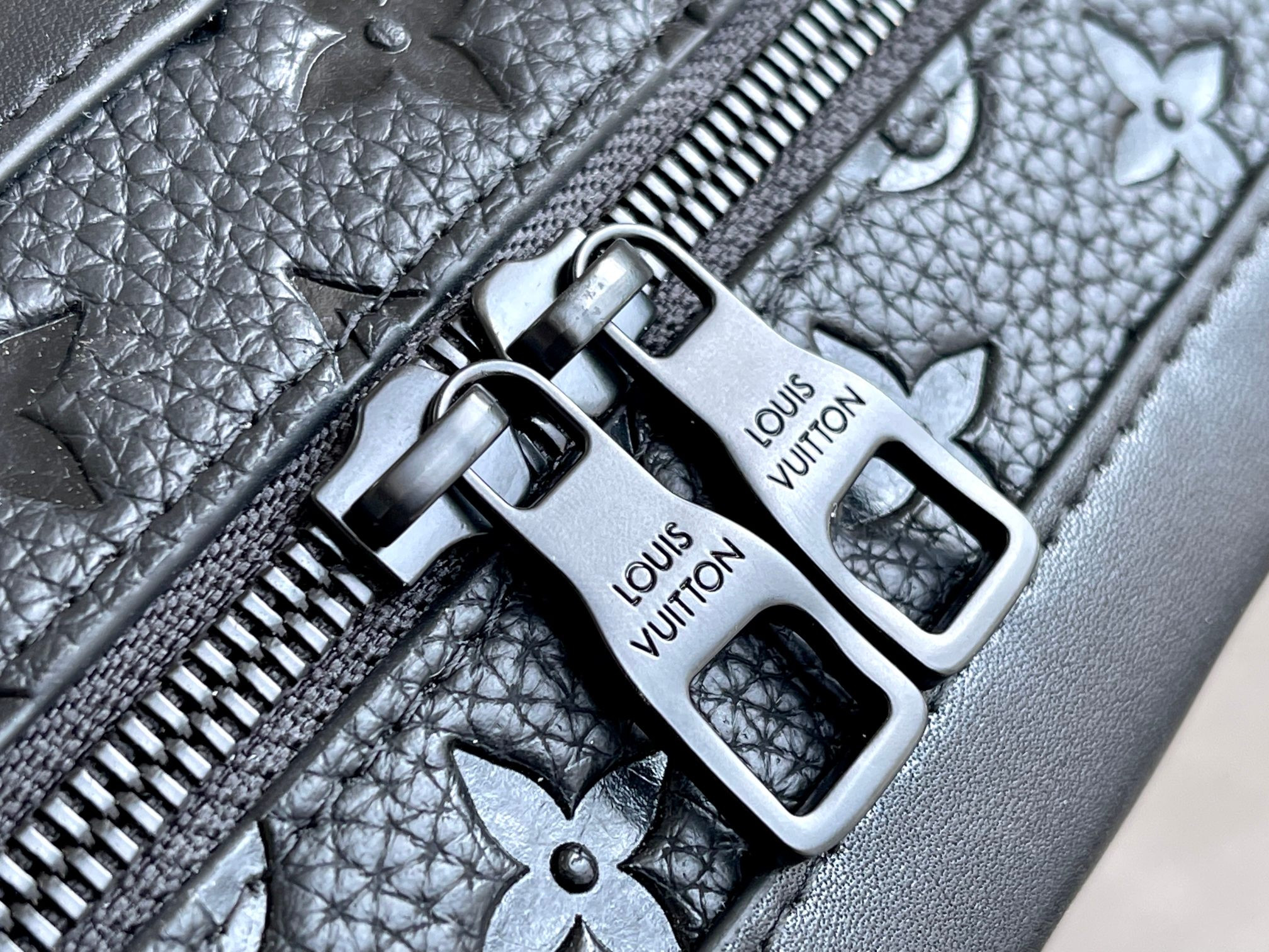 LV M55700 Soft Trunk 9.8 x 7.1 x 3.9 inches