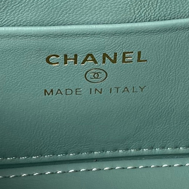 Ch*el 24p chain leather square box shoulder bag blue 16x10x8cm