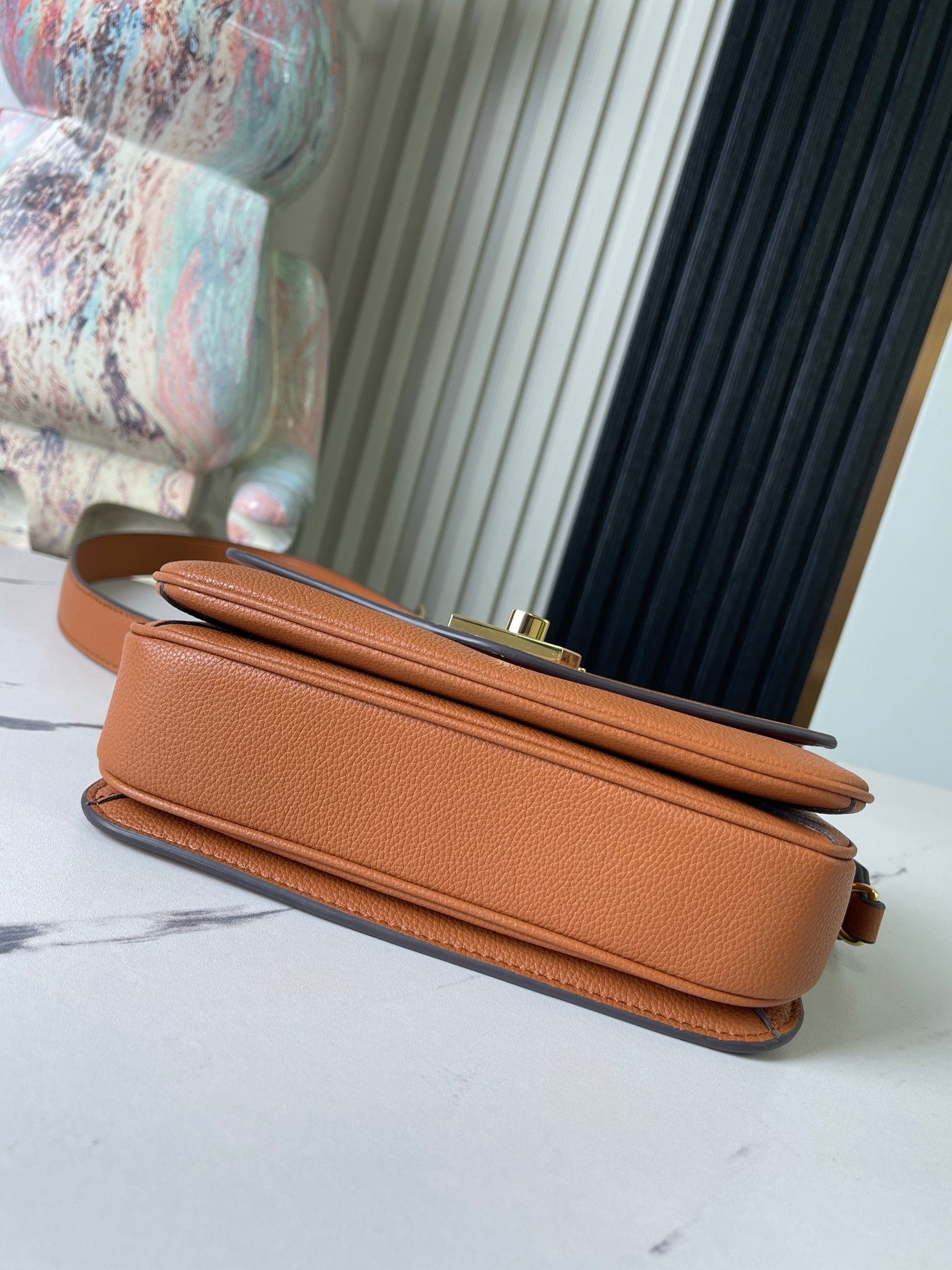 LV M22952  Oxford 8.7 x 6.3 x 3.7 inches