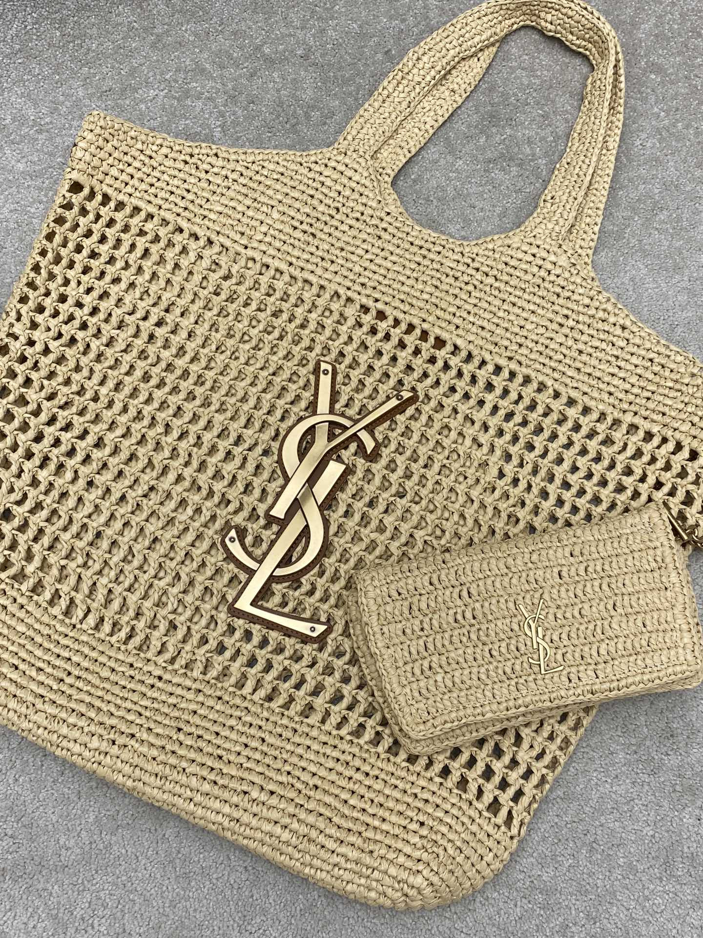 Y*L icare in raffia color natural 14.6"-21.7"x16.9"x2"