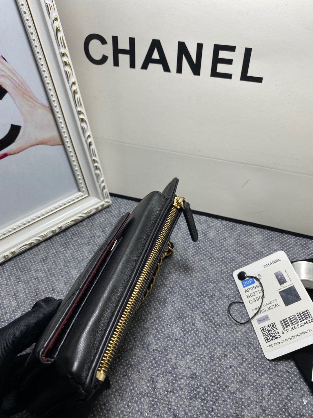 Ch*el long zipped wallet 19-11cm