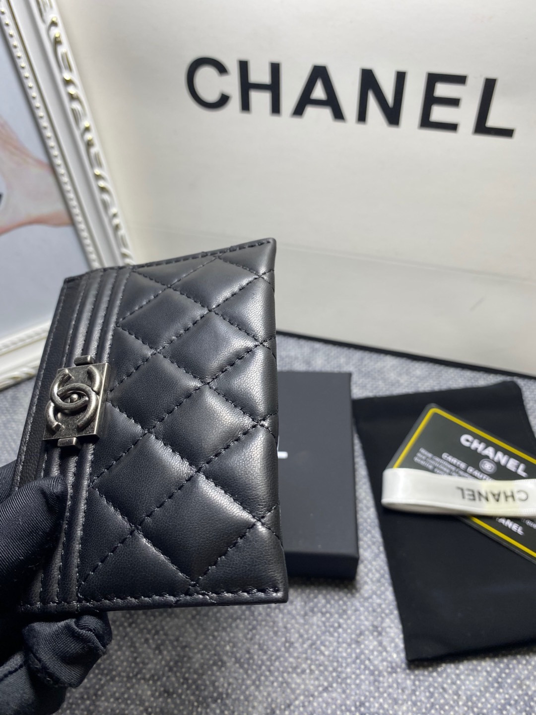 Ch*el card holder 10cm