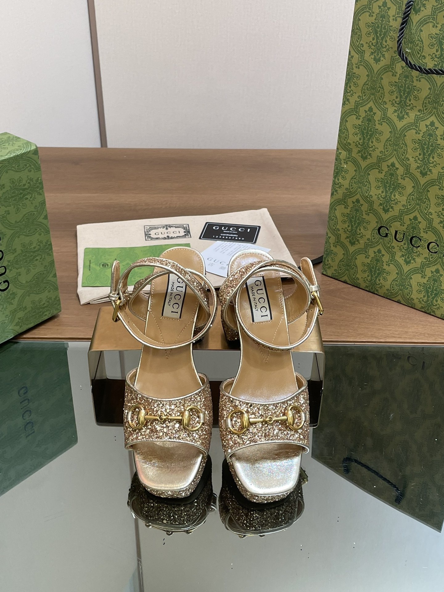 ua G*u*i horsebit platform sandal
