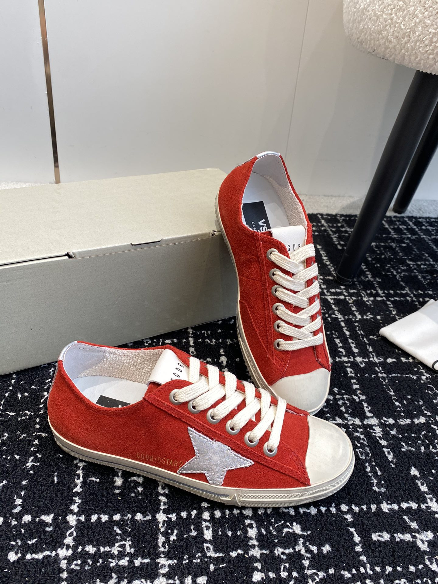 UA Golden Goose V-STAR Sneaker