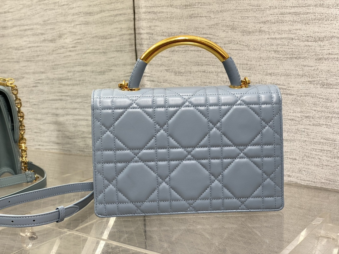 D*or medium D*or ange bag blue latte macrocannage calfskin 26 x 17 x 9 cm